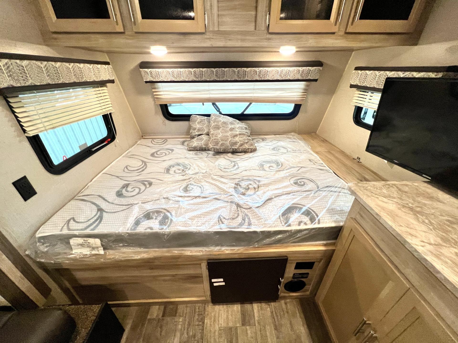 2021 Coachmen 2021 Coachmen Catalina Expedition - thumbnail 29