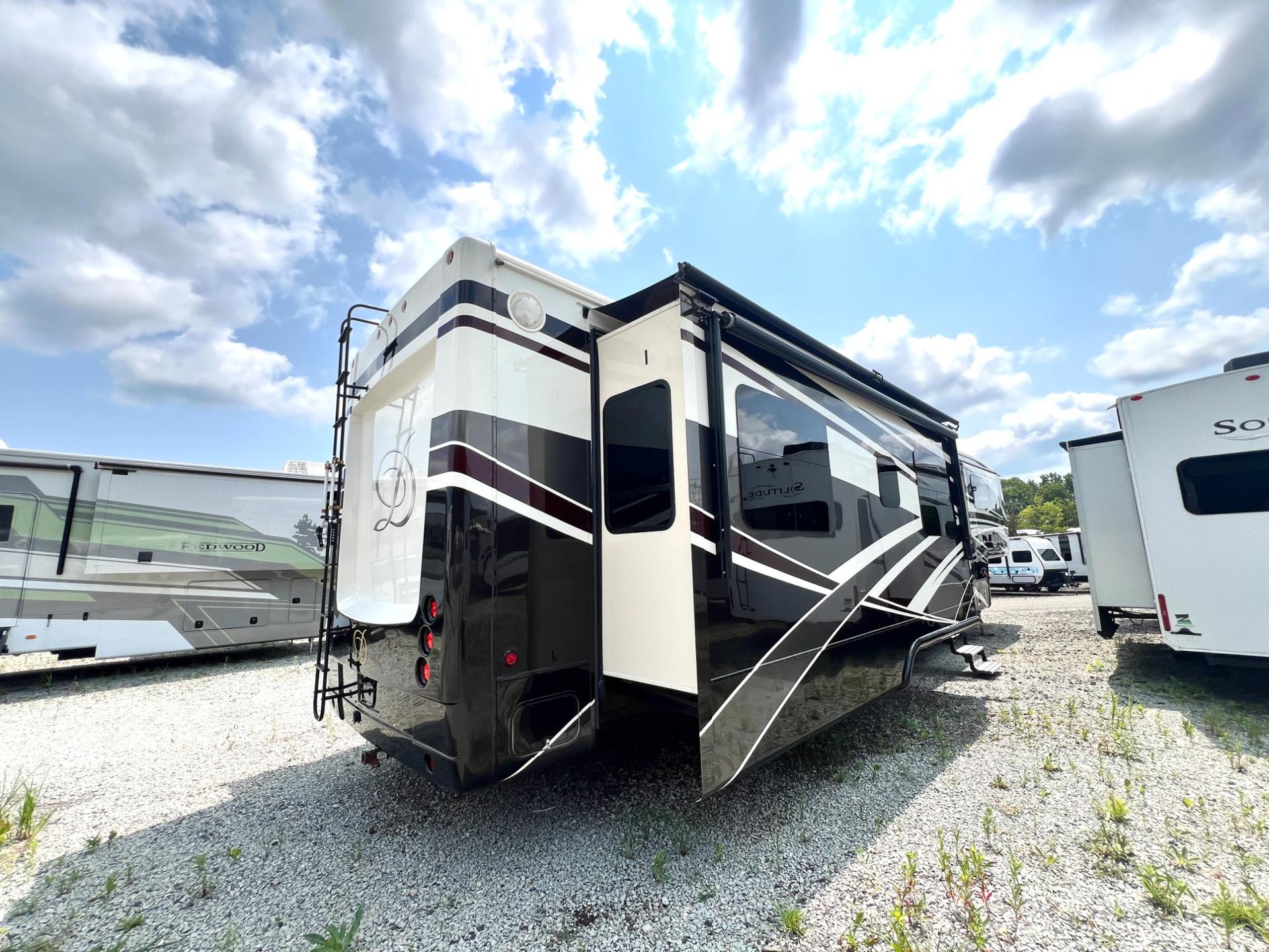 2018 DRV Mobile Suites 2018 DRV Mobile Suites Memphis - thumbnail 6