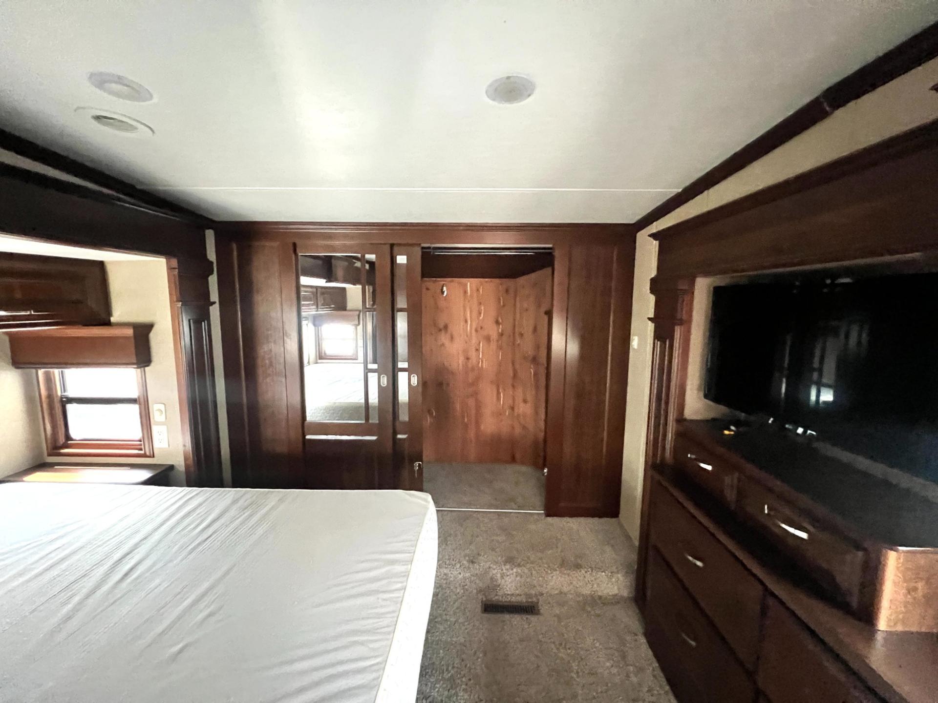 2018 DRV Mobile Suites 2018 DRV Mobile Suites Memphis - thumbnail 46