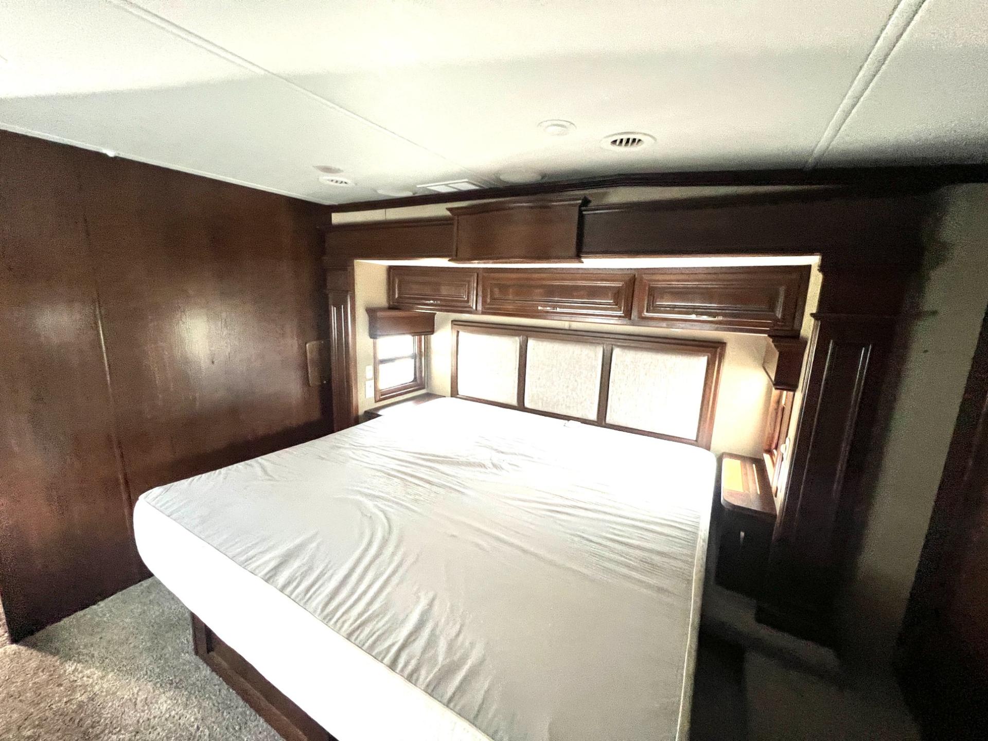 2018 DRV Mobile Suites 2018 DRV Mobile Suites Memphis - thumbnail 48