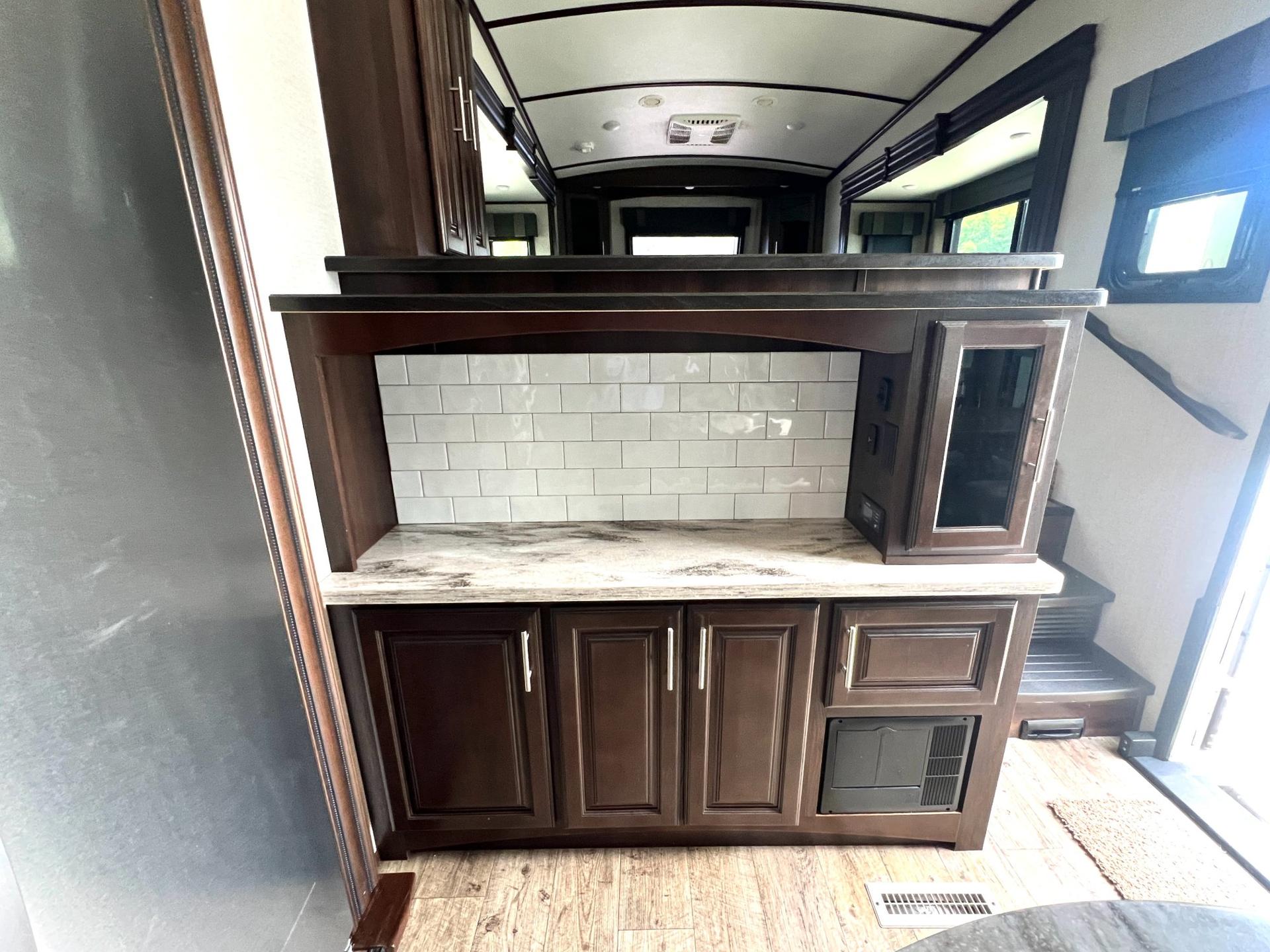 2019 Jayco 2019 Jayco North Point - thumbnail 29