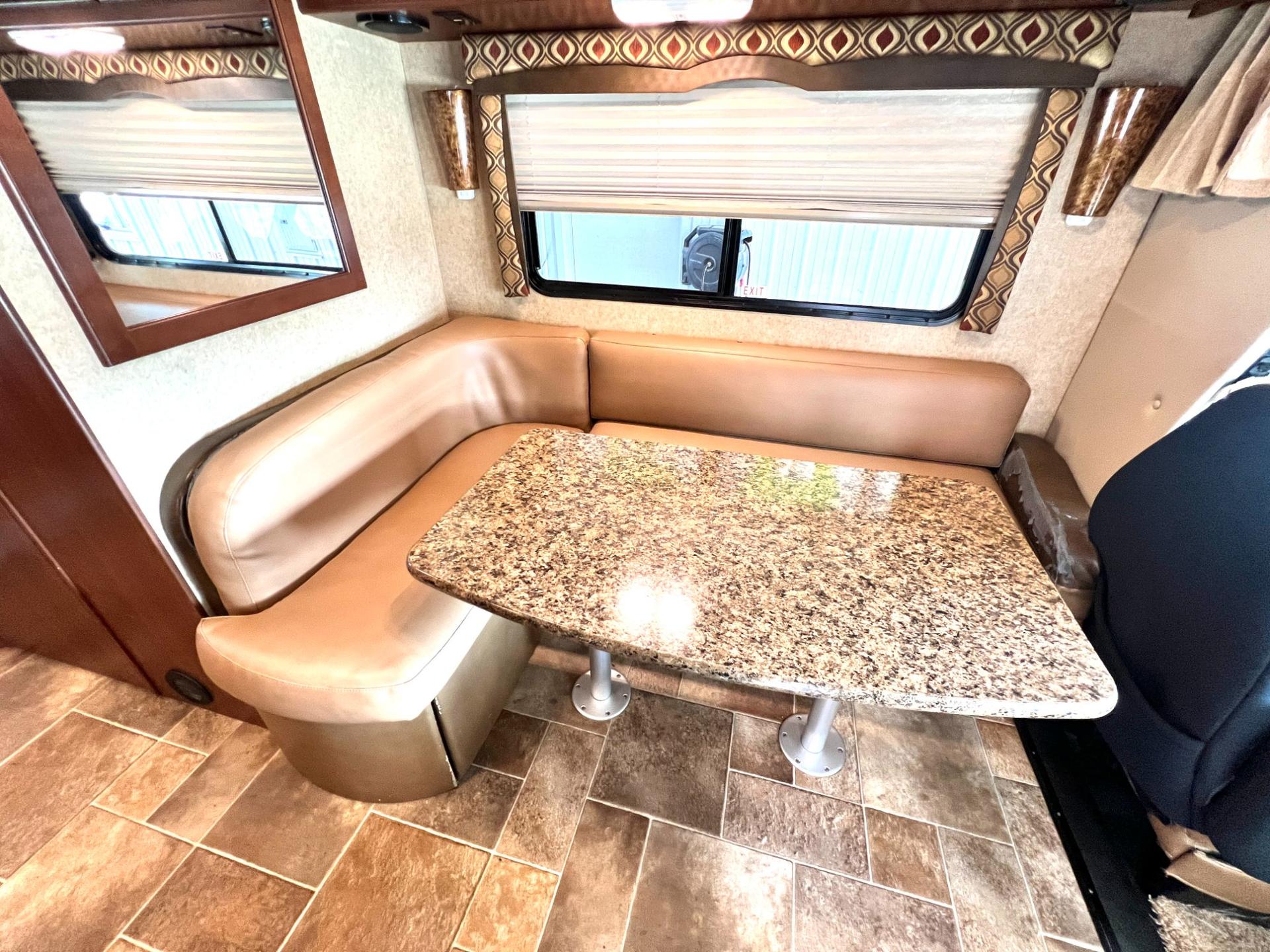 2015 Thor Motor Coach 2015 Thor Motor Coach Chateau - thumbnail 18