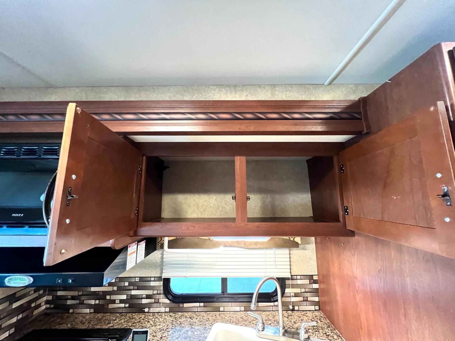 2015 Thor Motor Coach 2015 Thor Motor Coach Chateau - thumbnail 30