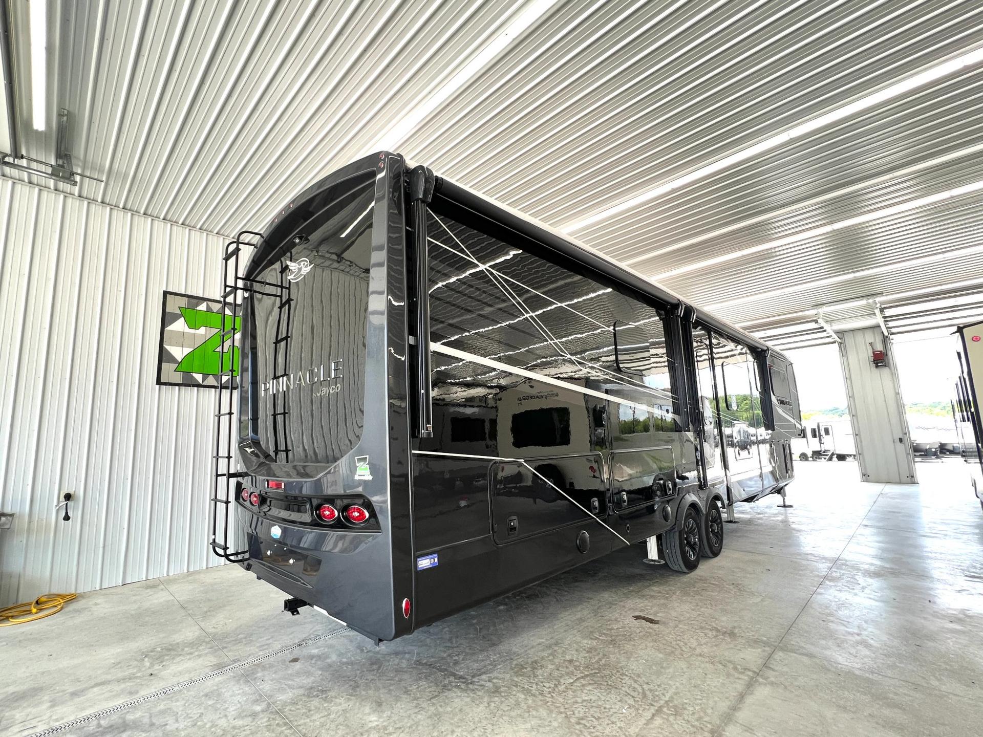 2026 Jayco 2026 Jayco Pinnacle - thumbnail 7