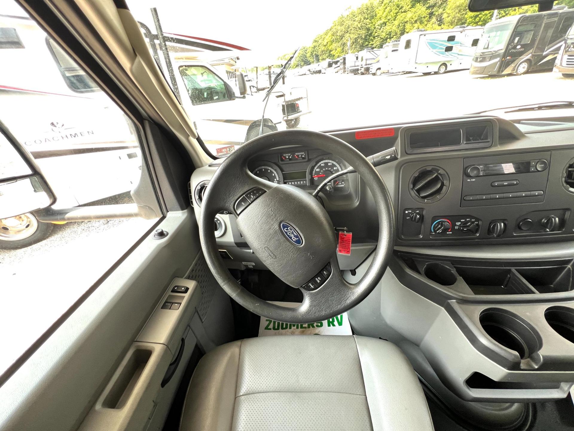 2019 Thor Motor Coach 2019 Thor Motor Coach Majestic - thumbnail 19