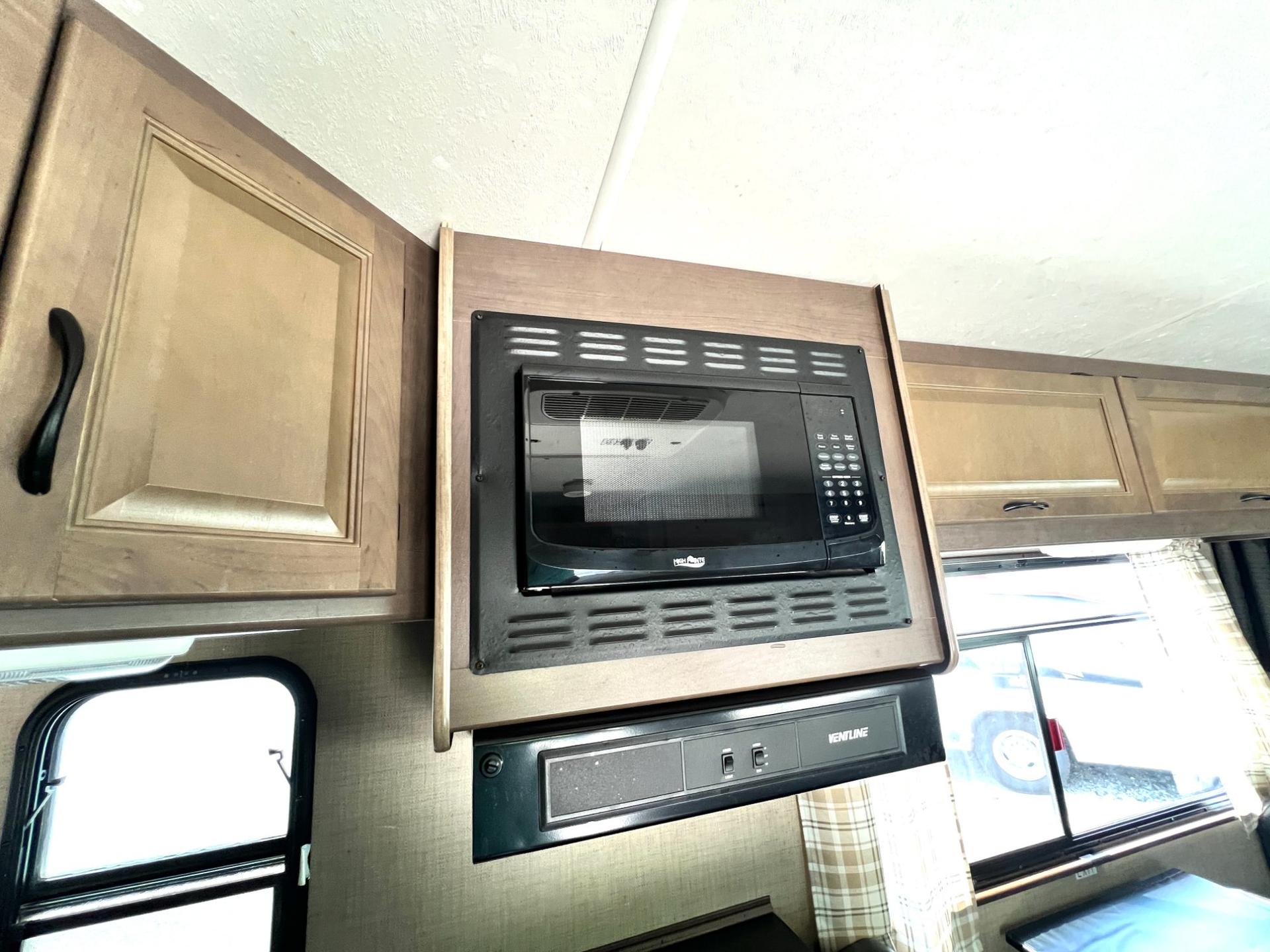 2019 Thor Motor Coach 2019 Thor Motor Coach Majestic - thumbnail 25