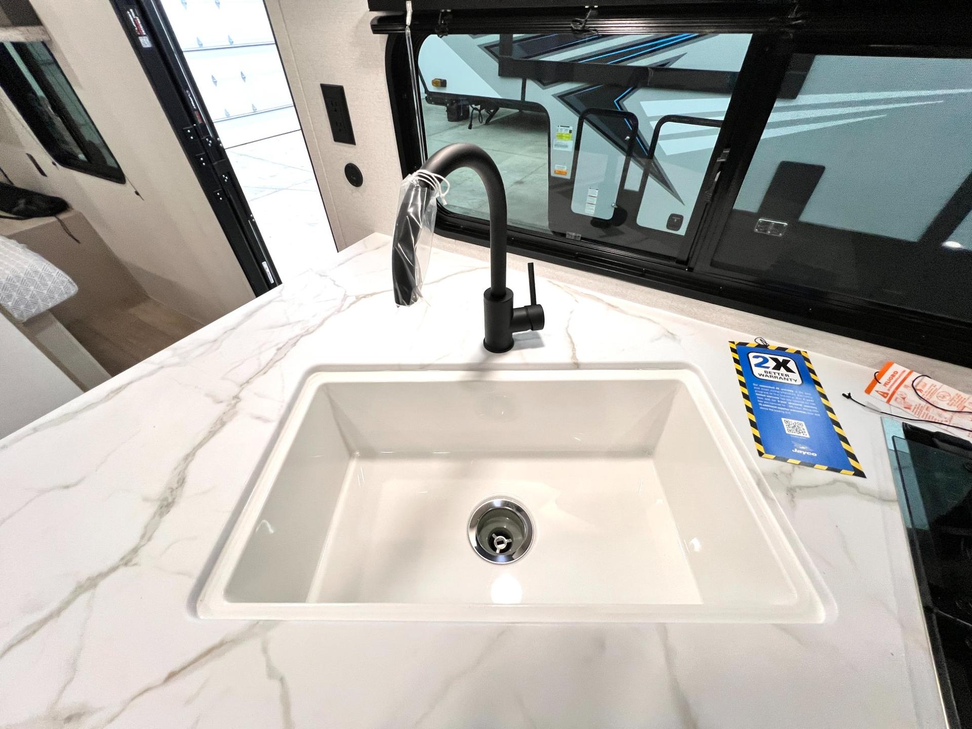 2027 Jayco 2027 Jayco Jay Flight - thumbnail 15