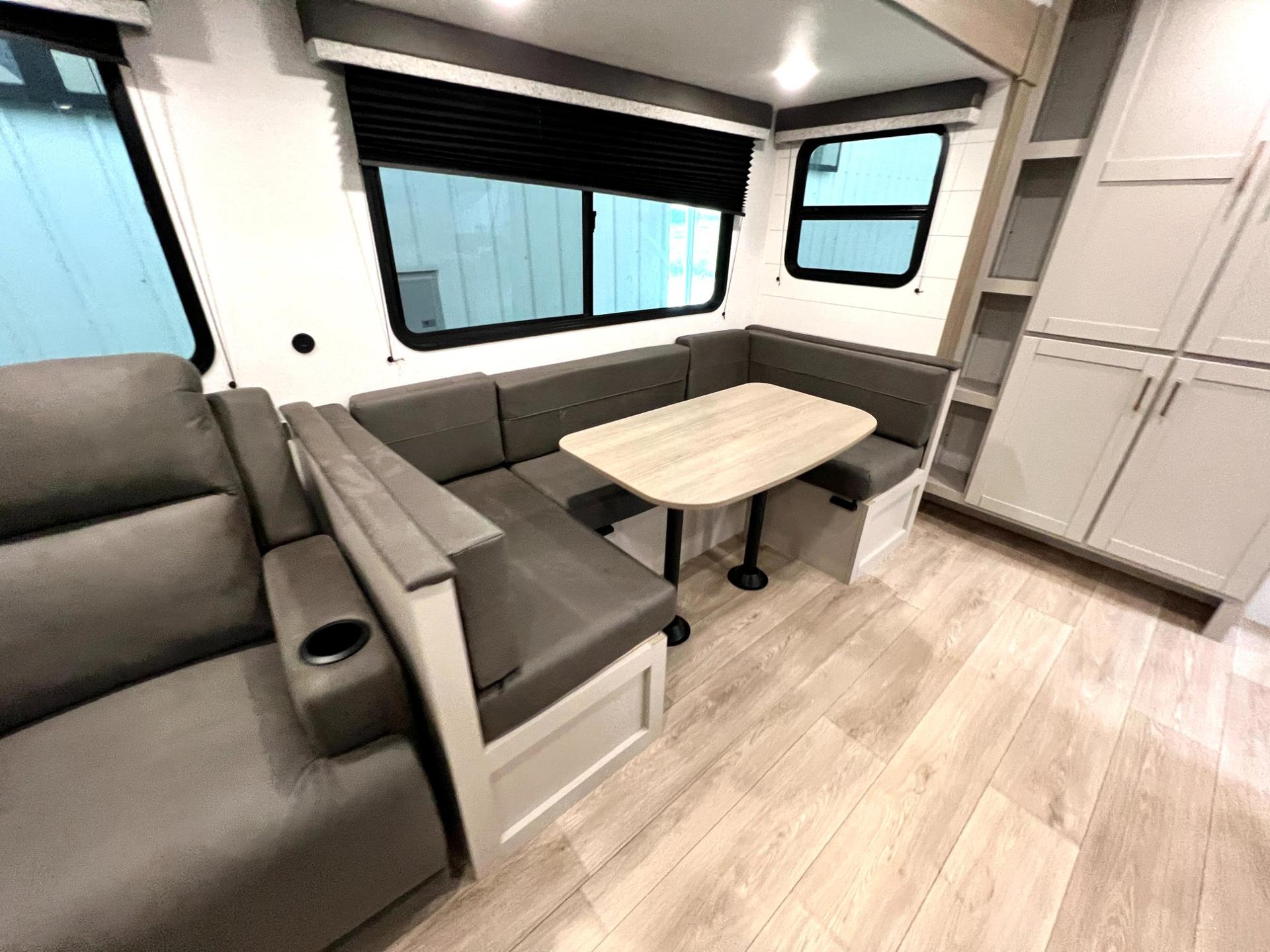 2027 Jayco 2027 Jayco Jay Flight - thumbnail 33