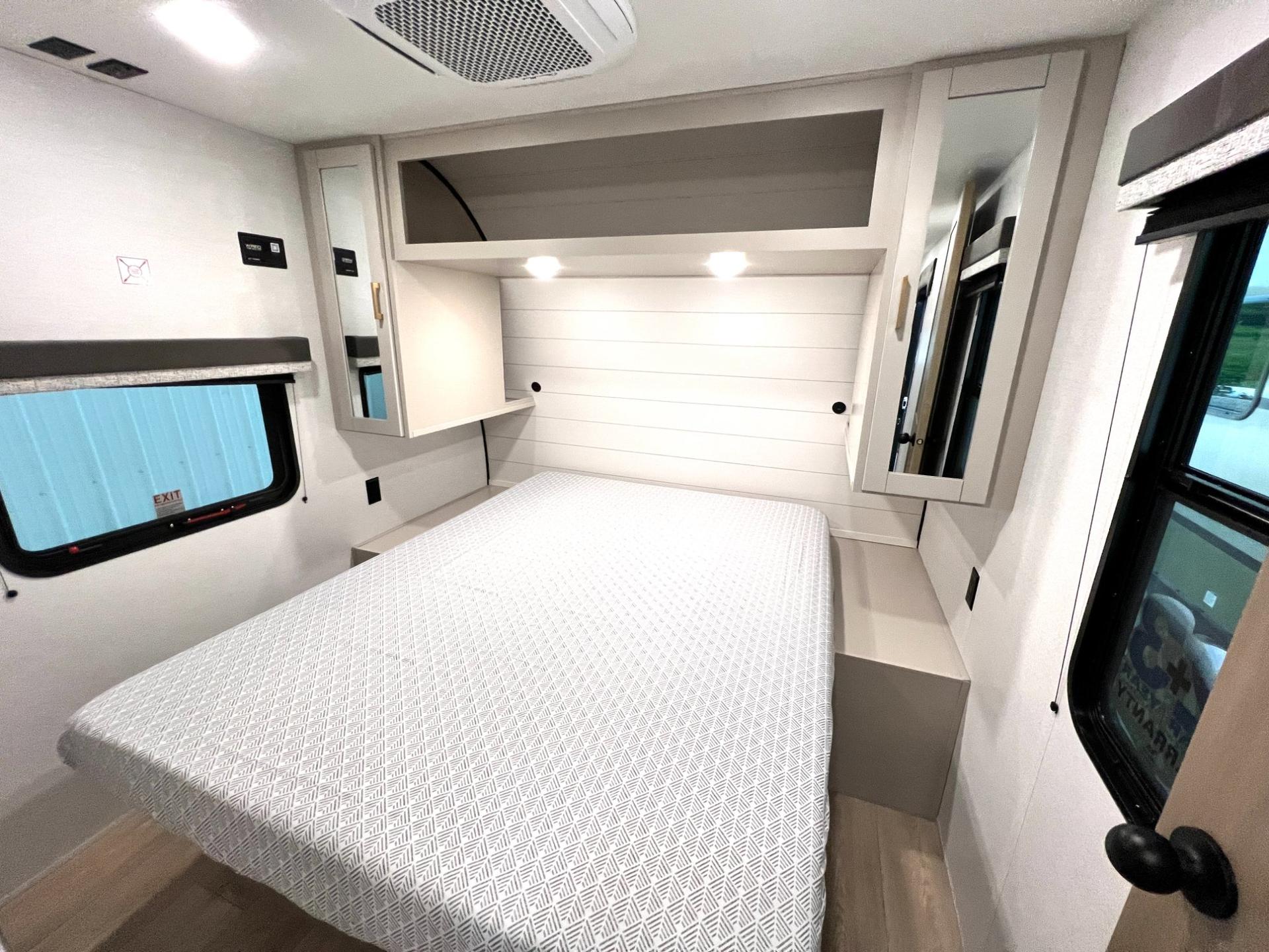 2027 Jayco 2027 Jayco Jay Flight - thumbnail 43