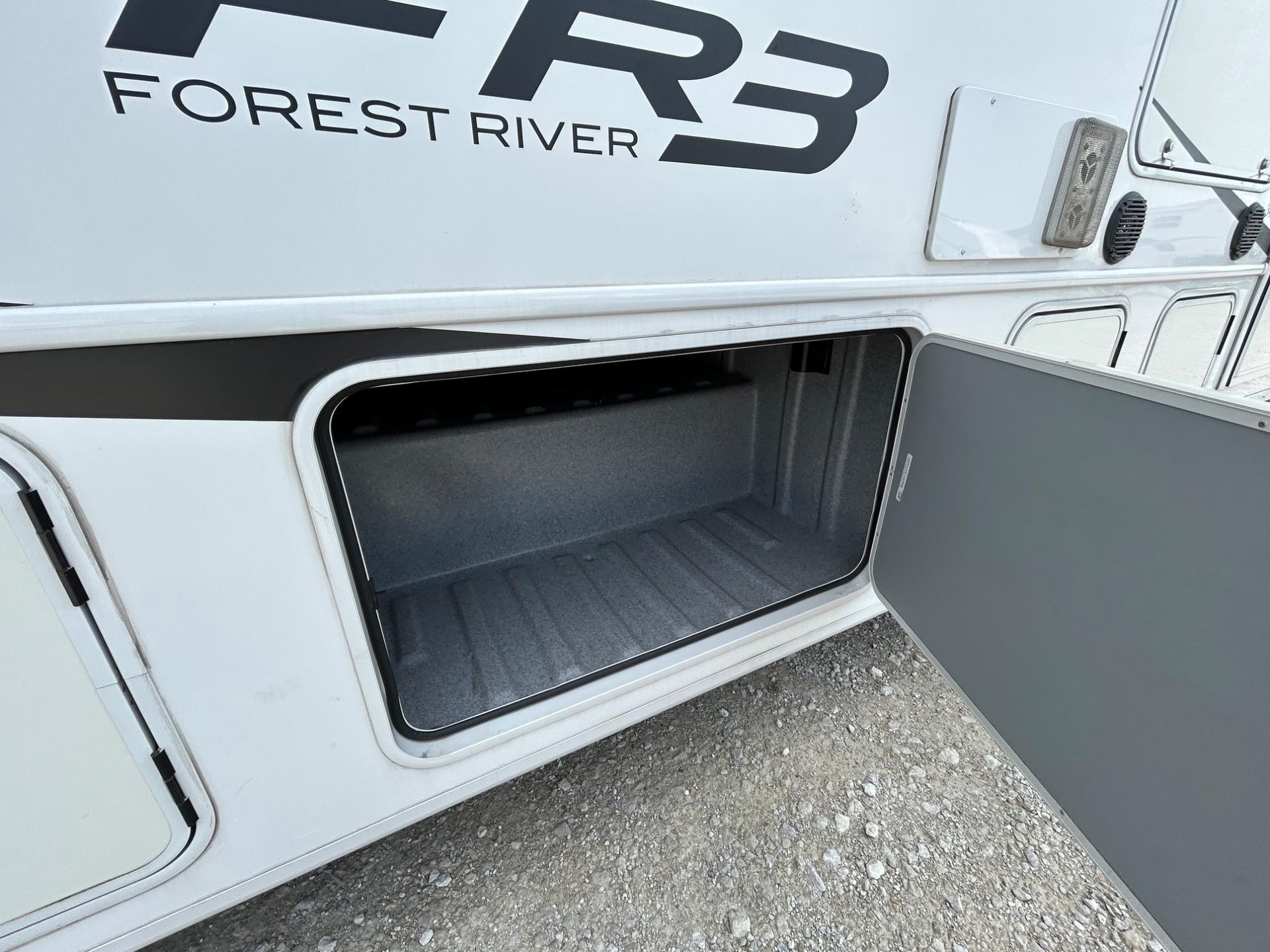 2020 Forest River 2020 Forest River FR3 - thumbnail 19