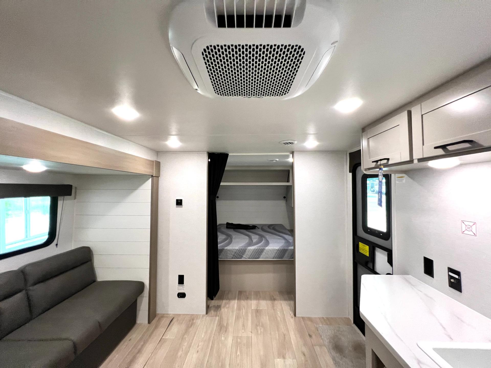 2027 Jayco 2027 Jayco Jay Flight - thumbnail 33