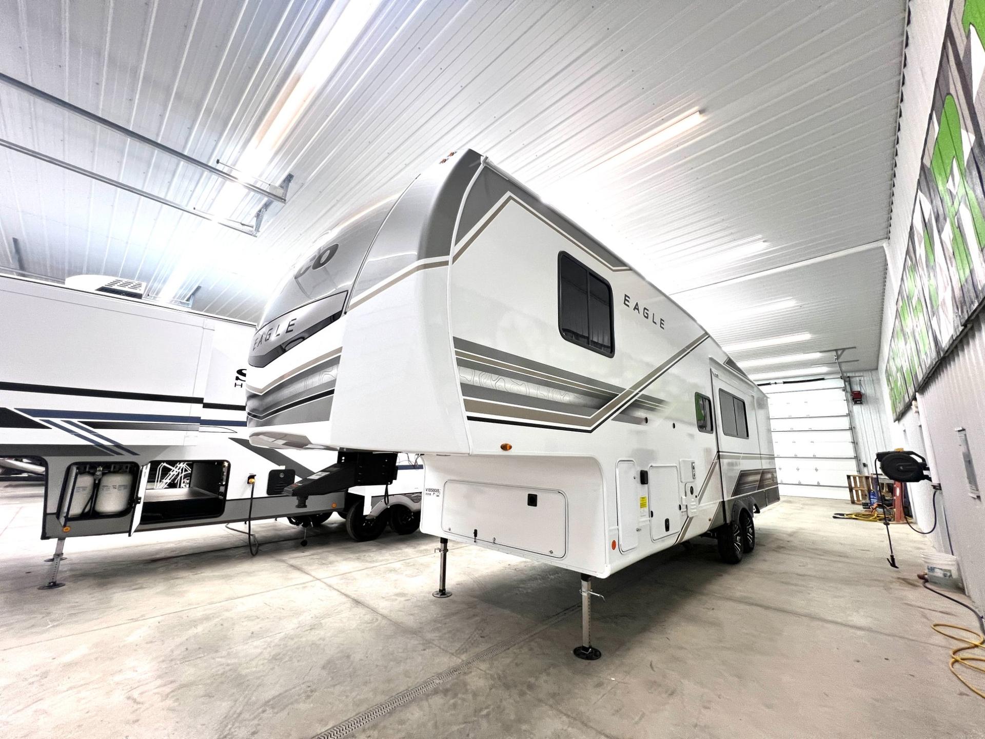 2027 Jayco 2027 Jayco Eagle - thumbnail 4