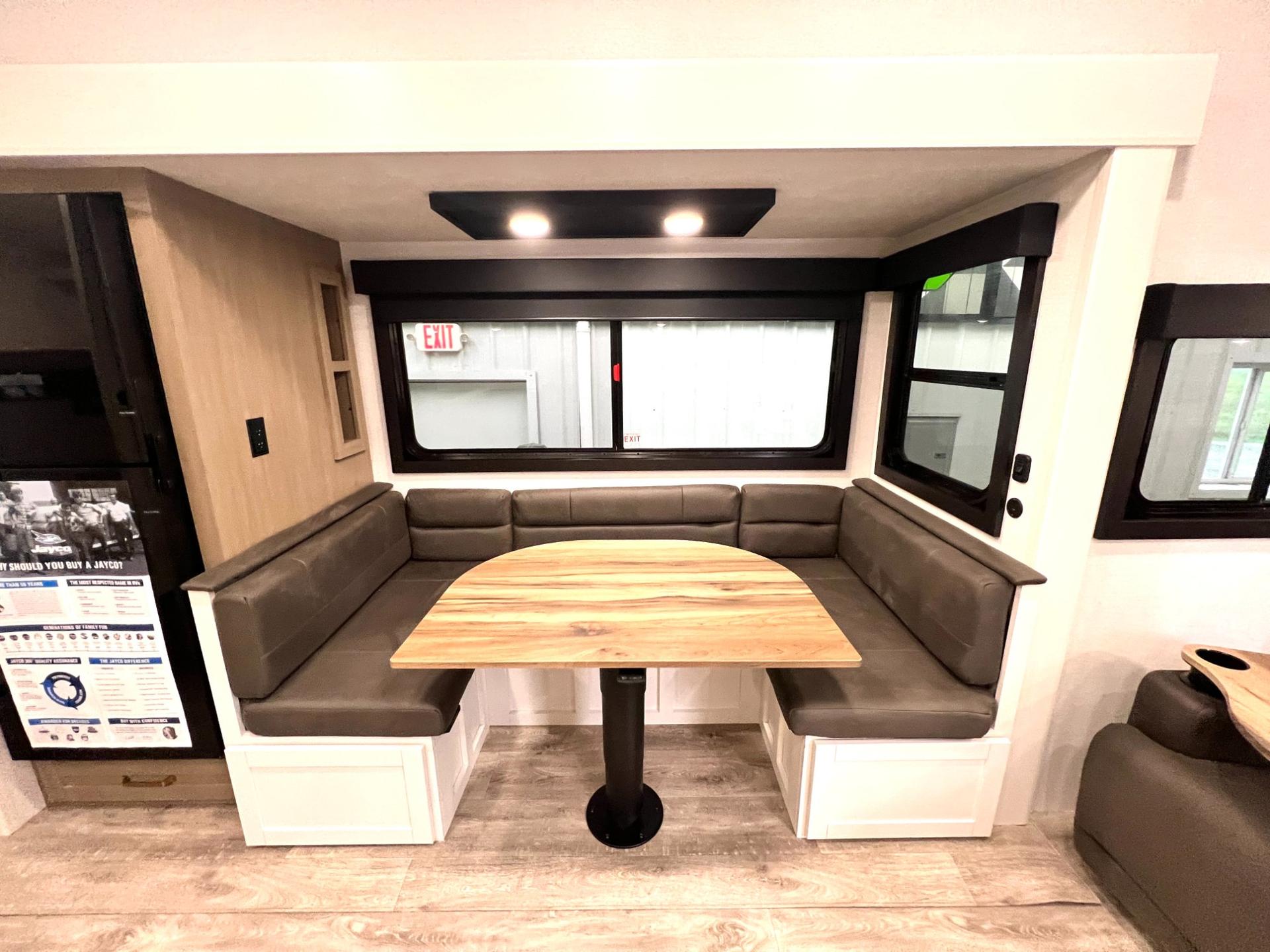2027 Jayco 2027 Jayco Eagle - thumbnail 28