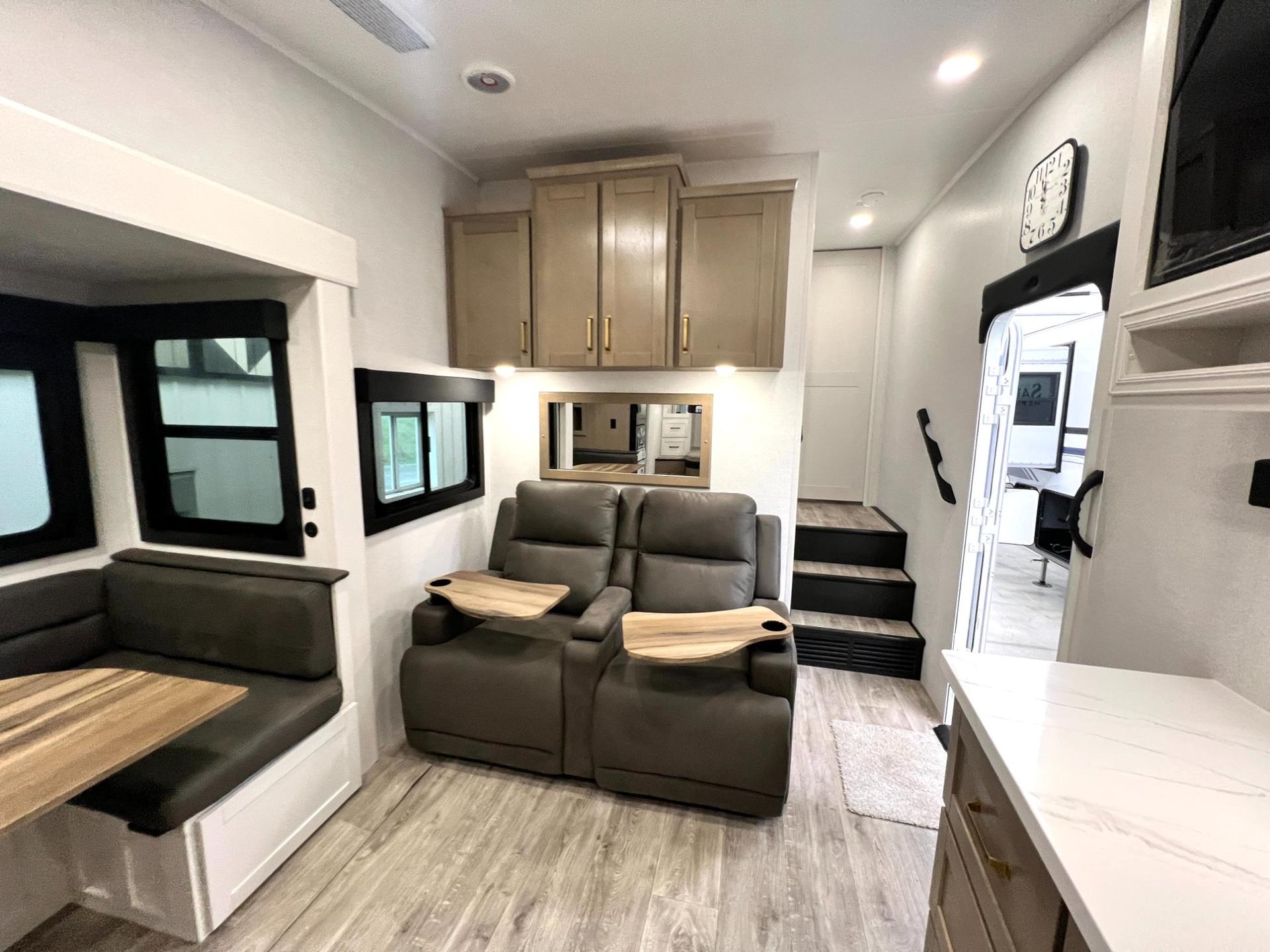2027 Jayco 2027 Jayco Eagle - thumbnail 33