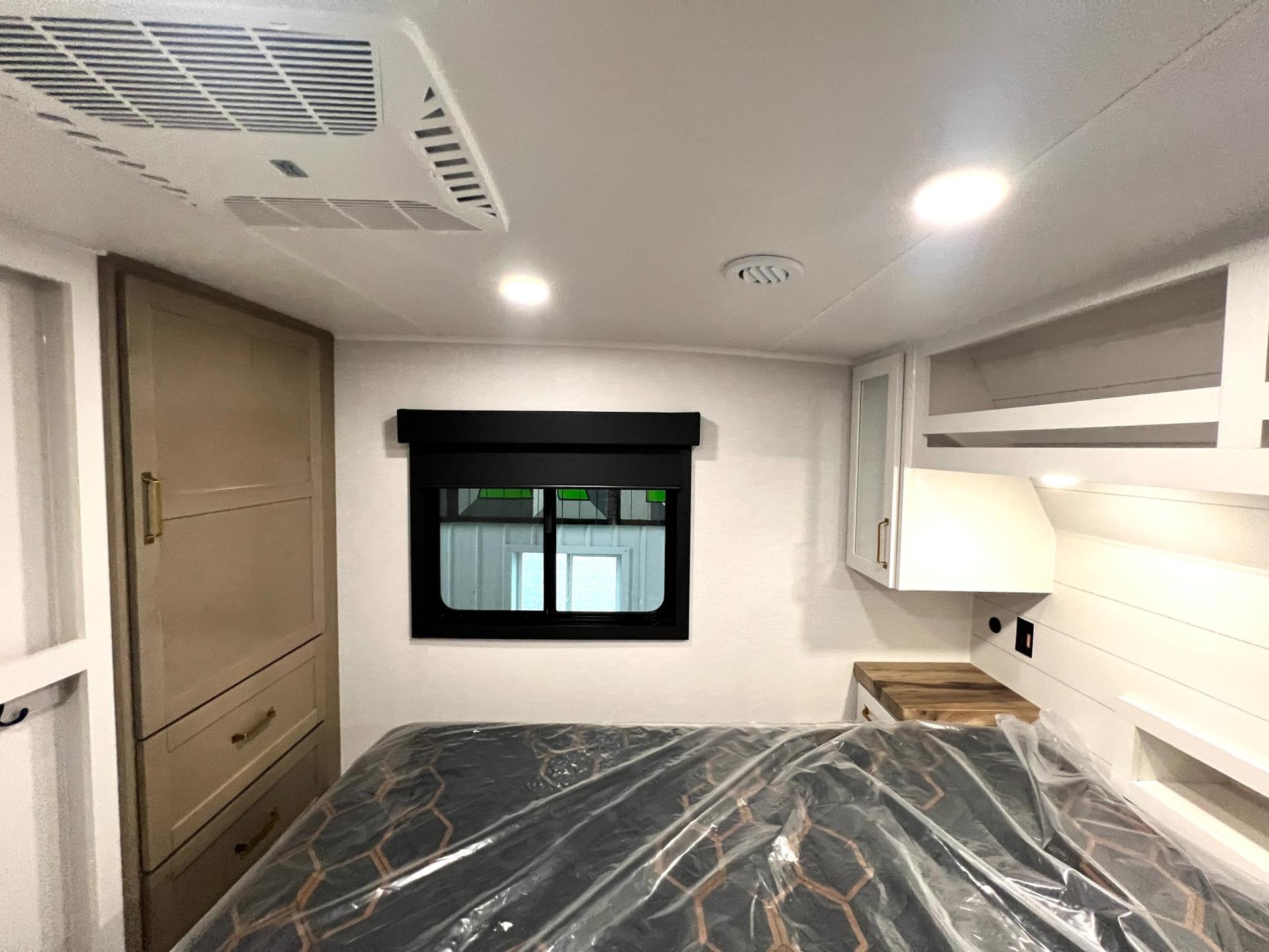 2027 Jayco 2027 Jayco Eagle - thumbnail 44
