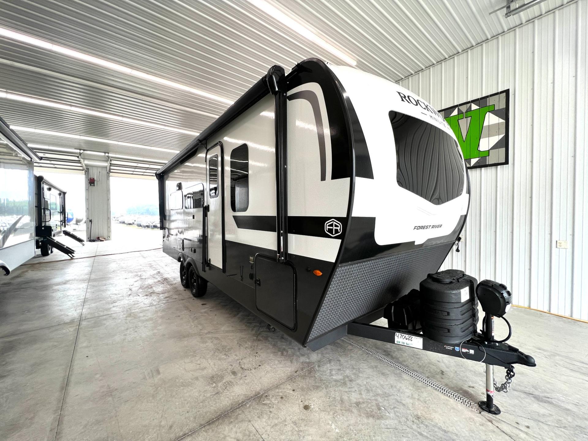 2027 Rockwood Mini Lite 2524FBT