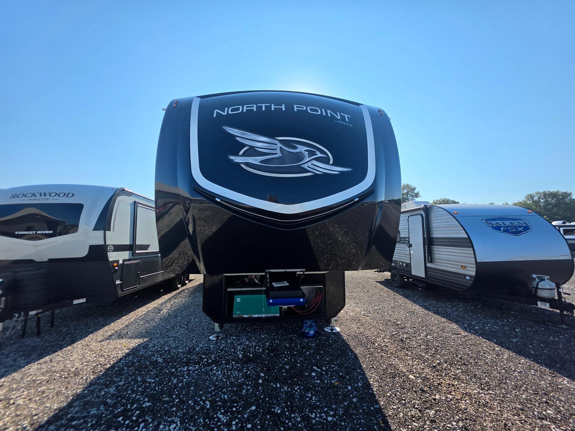 2025 Jayco 2025 Jayco North Point - thumbnail 3