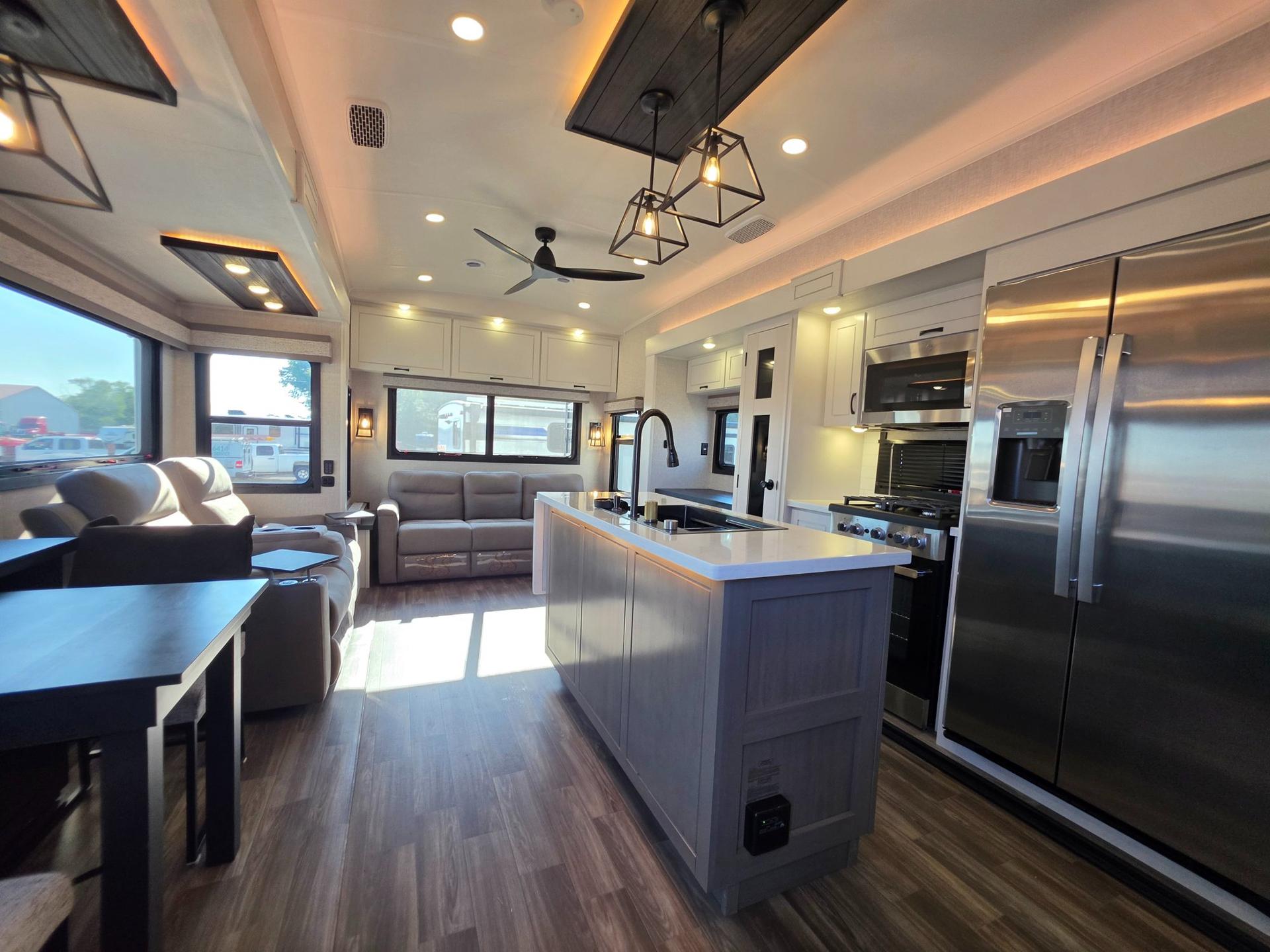 2025 Jayco 2025 Jayco North Point - thumbnail 12