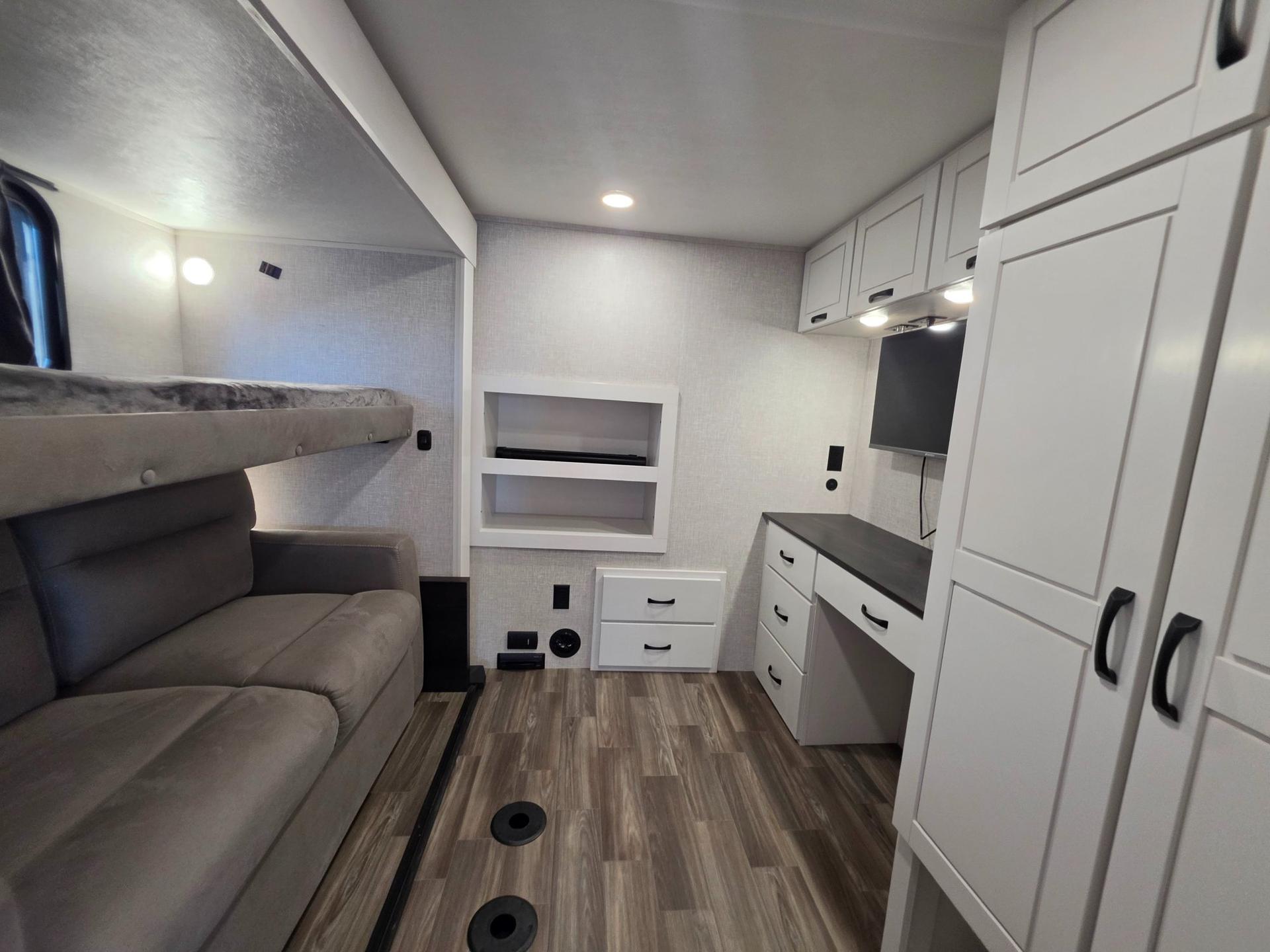 2025 Jayco 2025 Jayco North Point - thumbnail 33
