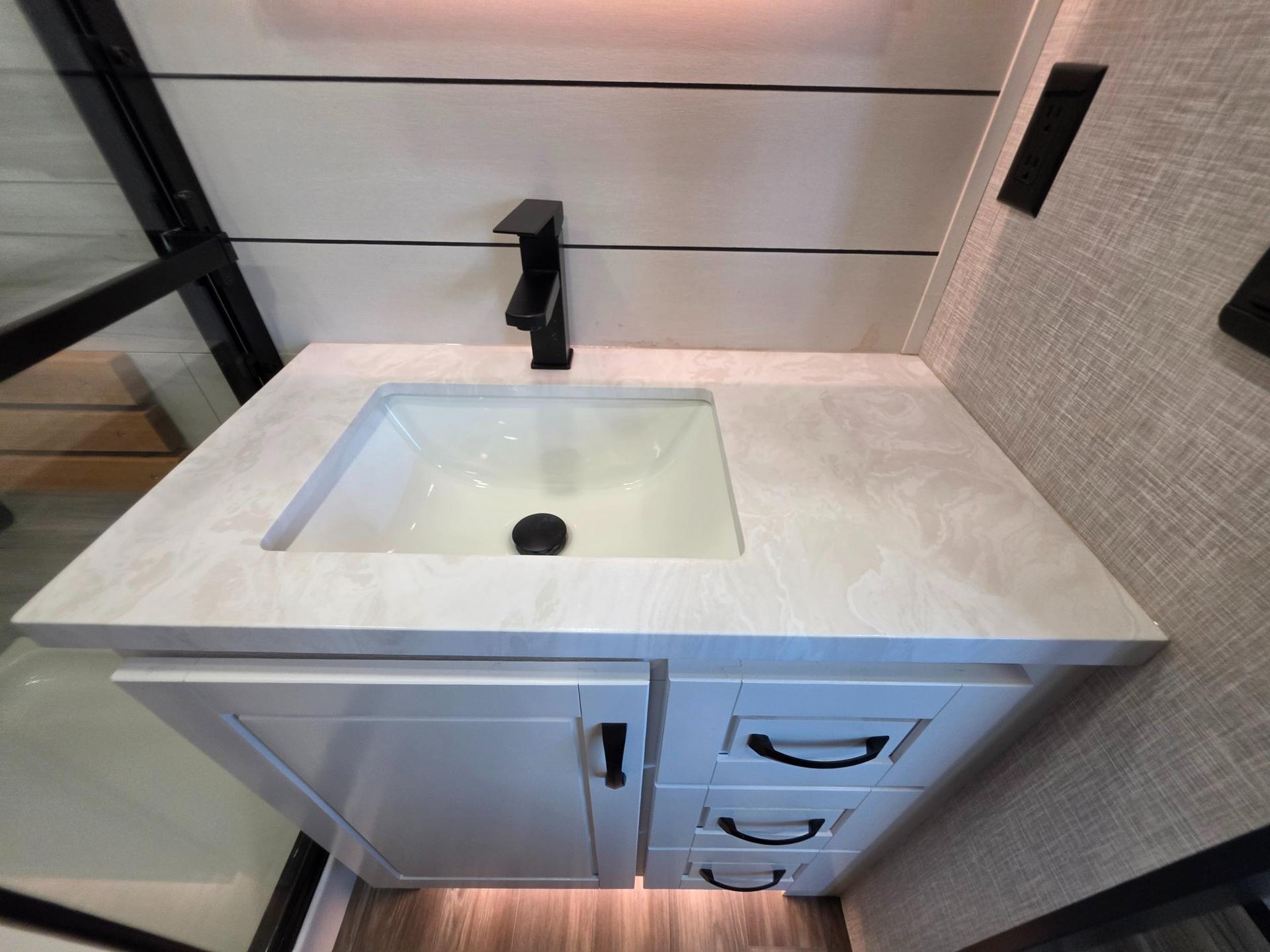 2025 Jayco 2025 Jayco North Point - thumbnail 42