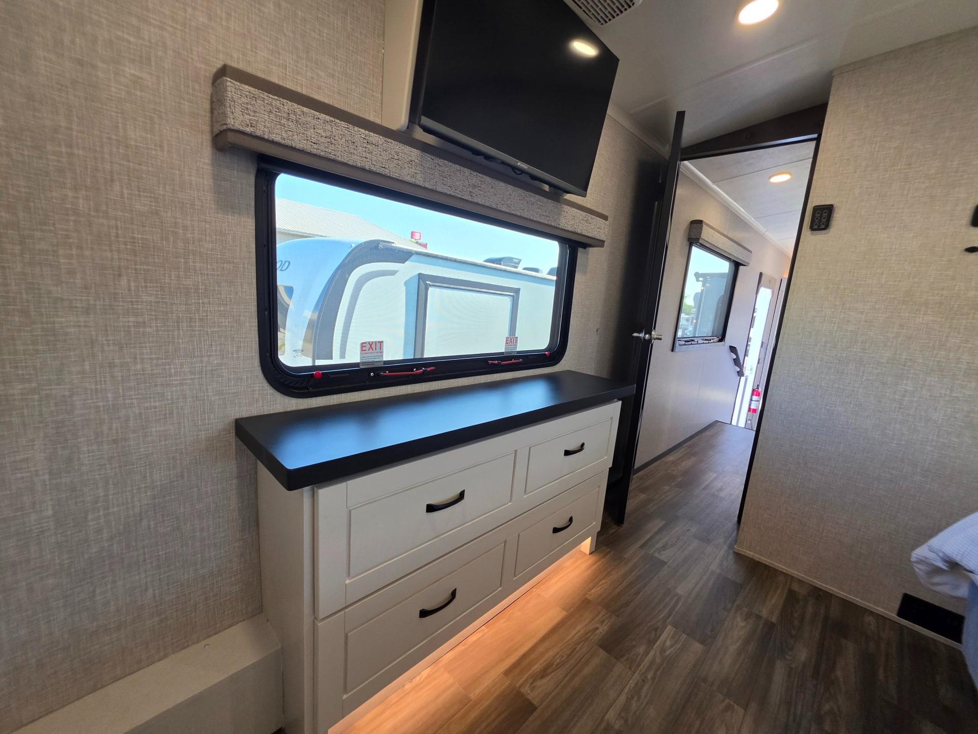 2025 Jayco 2025 Jayco North Point - thumbnail 50