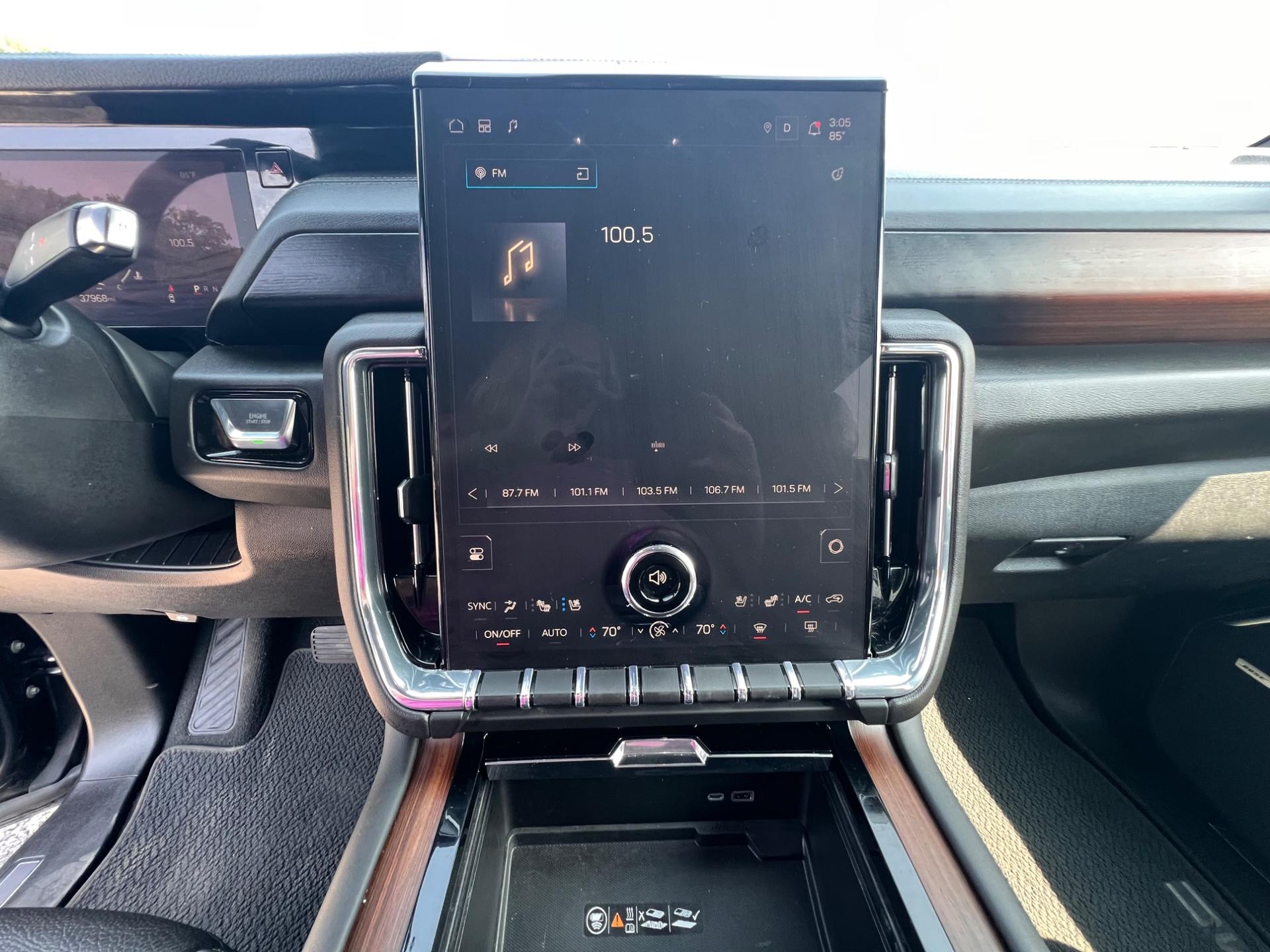 2025 GMC 2025 GMC Yukon - thumbnail 12