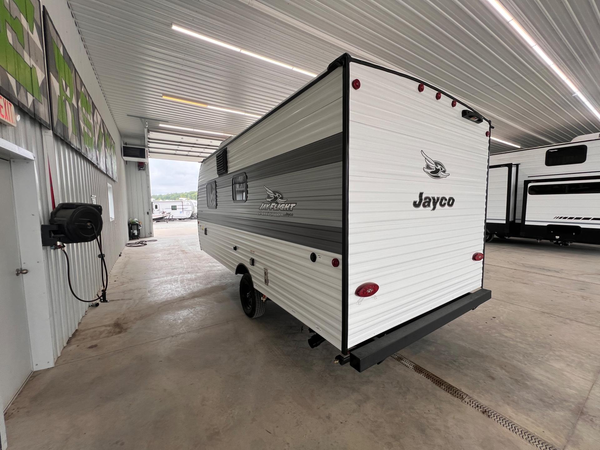 2027 Jayco 2027 Jayco Jay Flight - thumbnail 4