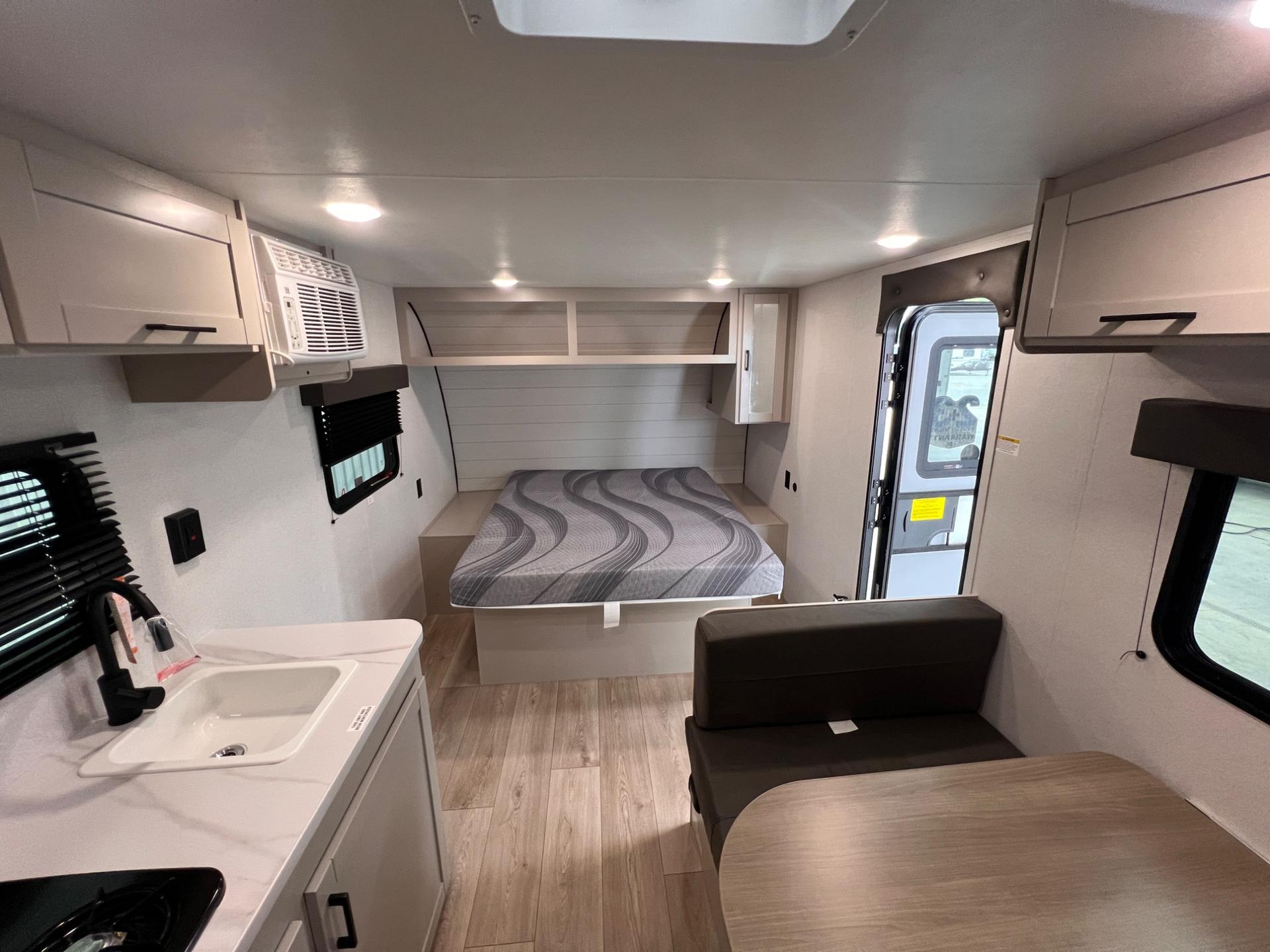 2027 Jayco 2027 Jayco Jay Flight - thumbnail 21