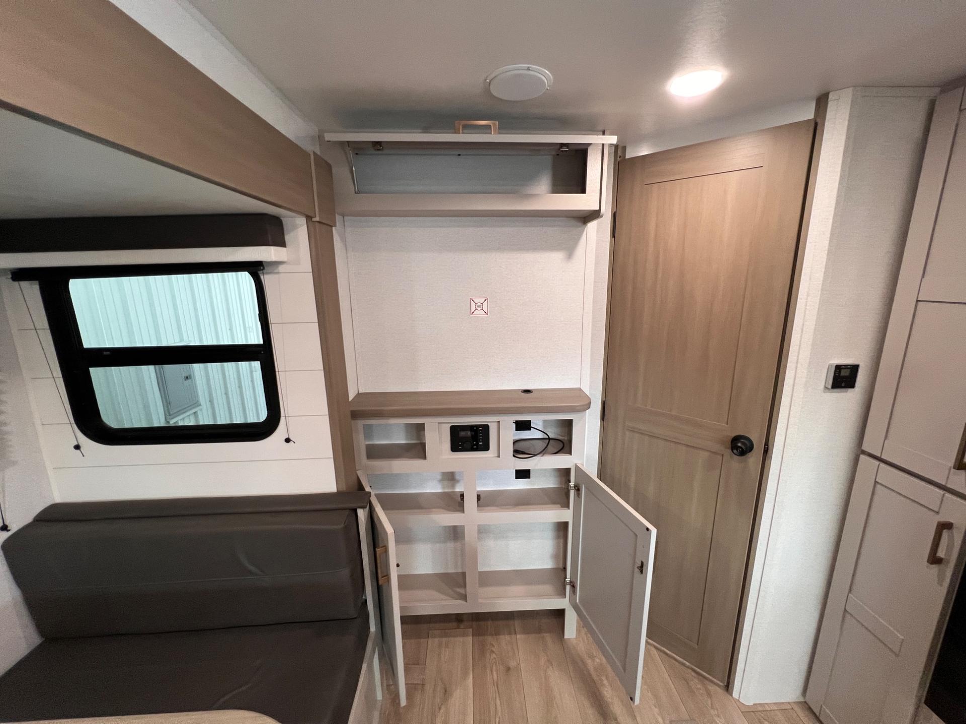 2027 Jayco 2027 Jayco Jay Flight - thumbnail 32