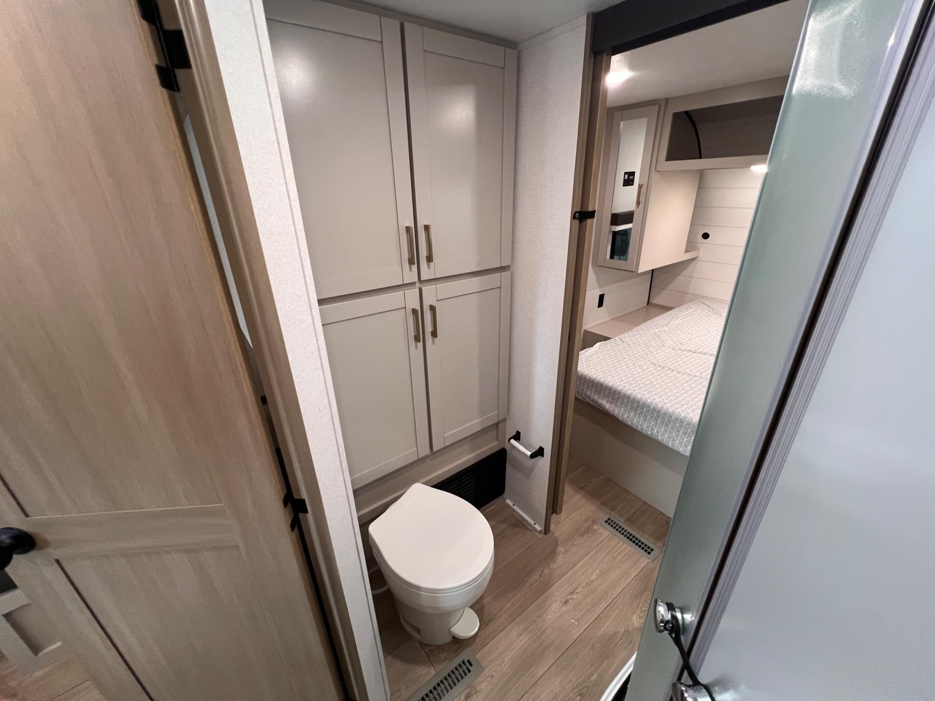 2027 Jayco 2027 Jayco Jay Flight - thumbnail 35