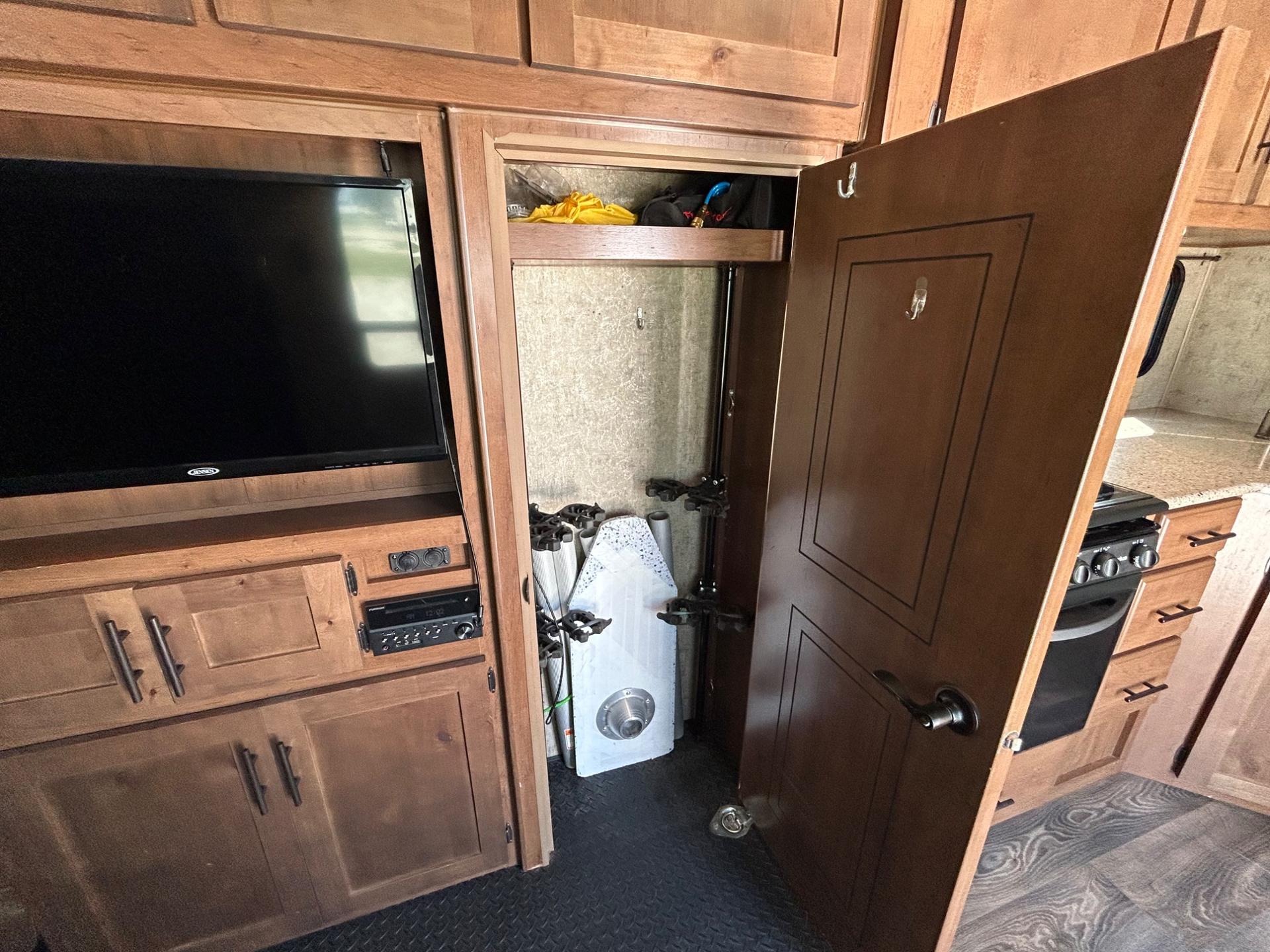 2019 Outdoors RV 2019 Outdoors RV Mountain Trax - thumbnail 23