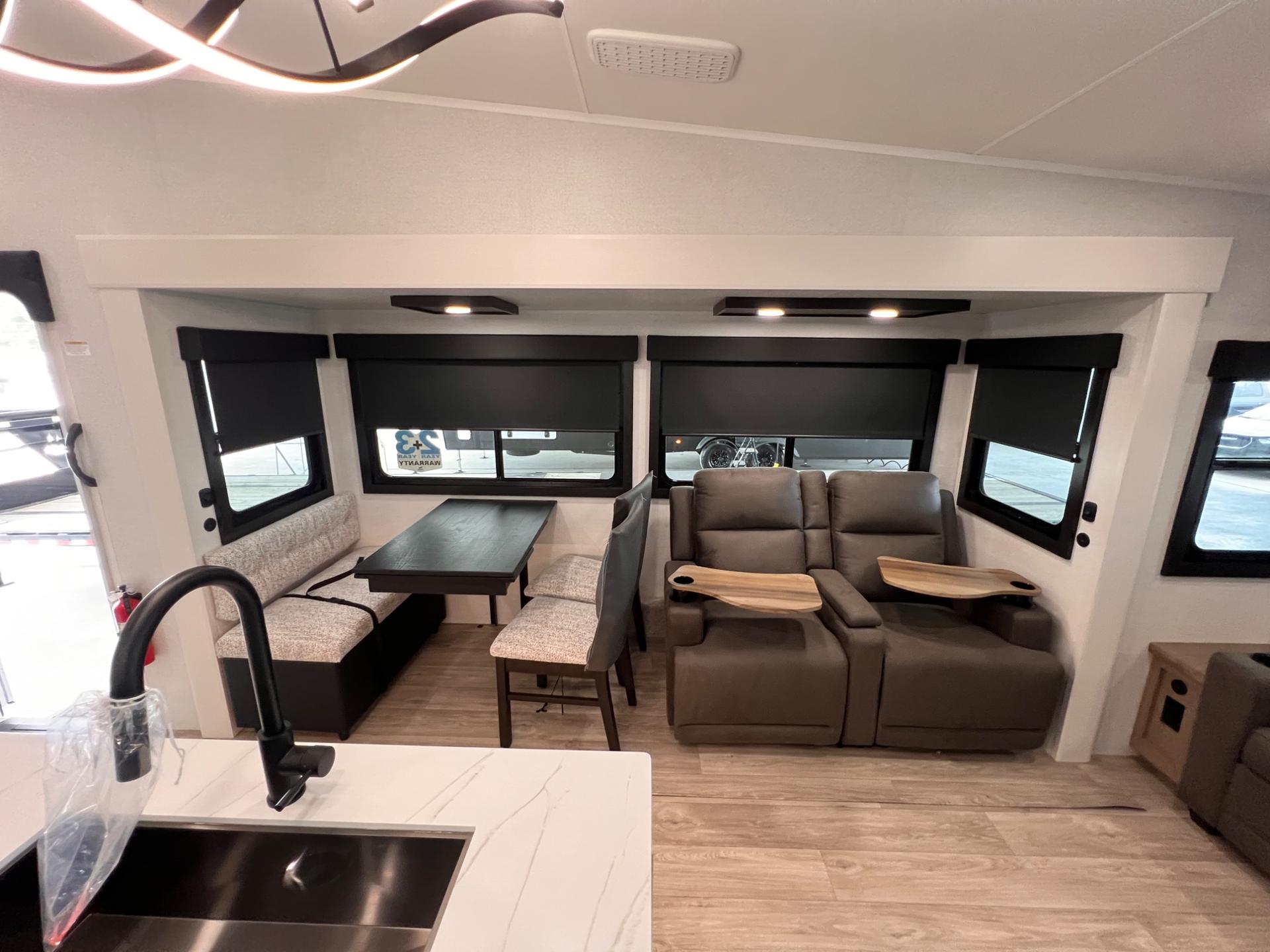 2027 Jayco 2027 Jayco Eagle - thumbnail 31