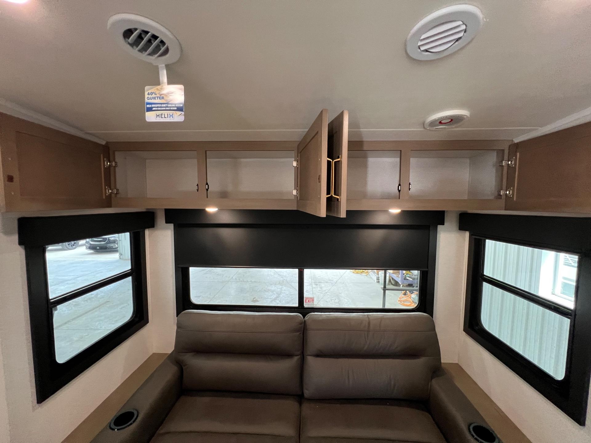 2027 Jayco 2027 Jayco Eagle - thumbnail 35