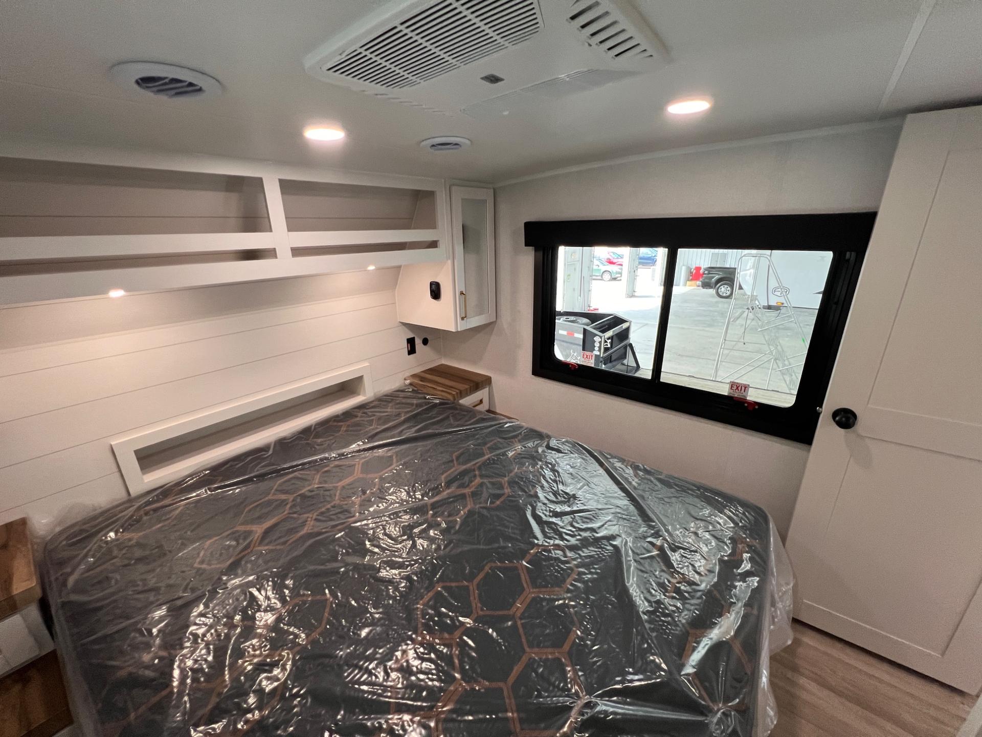 2027 Jayco 2027 Jayco Eagle - thumbnail 53