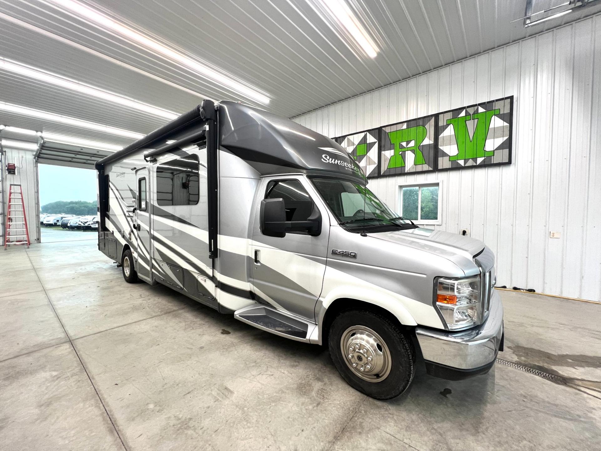 2019 Forest River 2019 Forest River Sunseeker - image 1