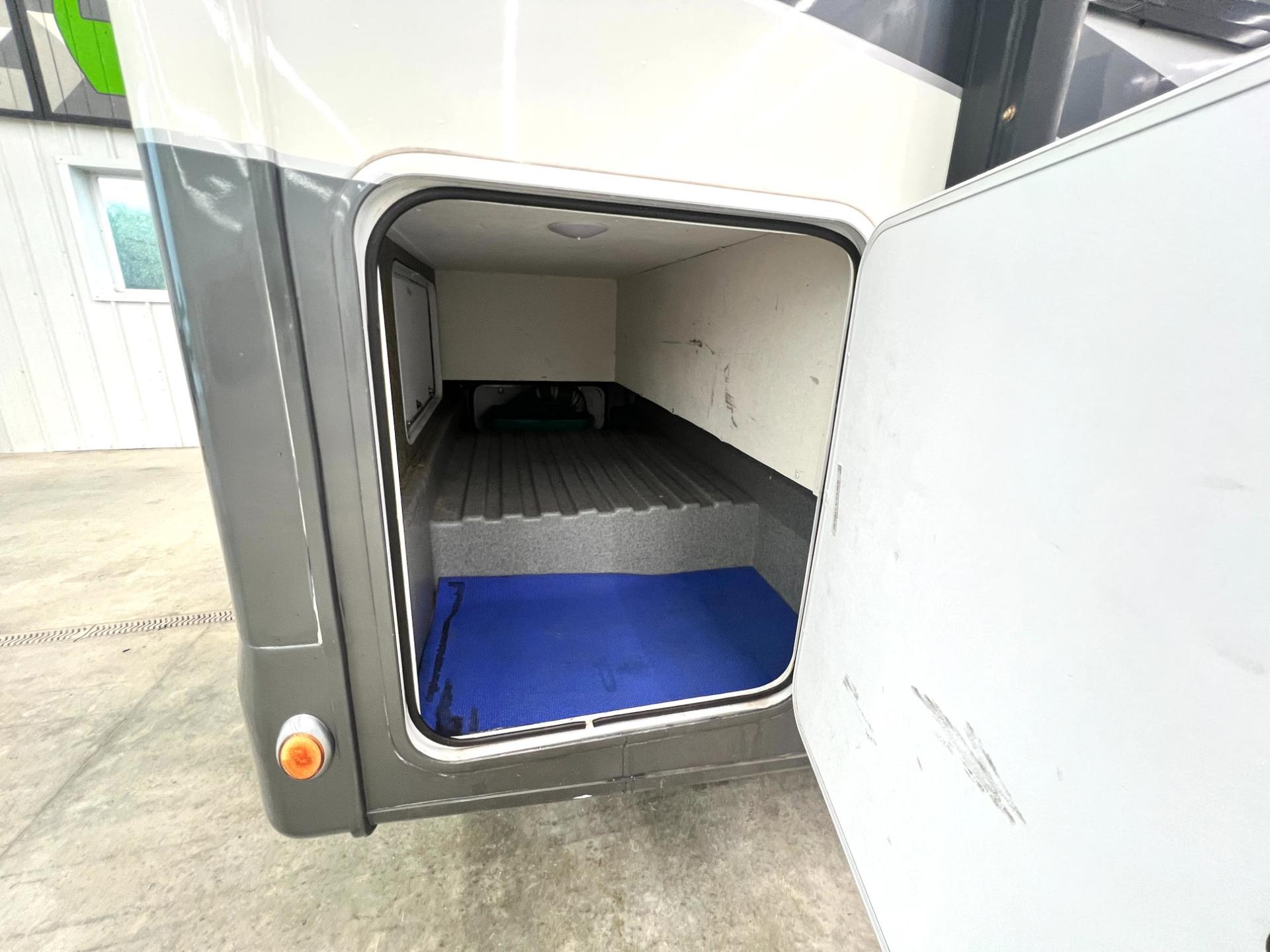 2019 Forest River 2019 Forest River Sunseeker - thumbnail 8