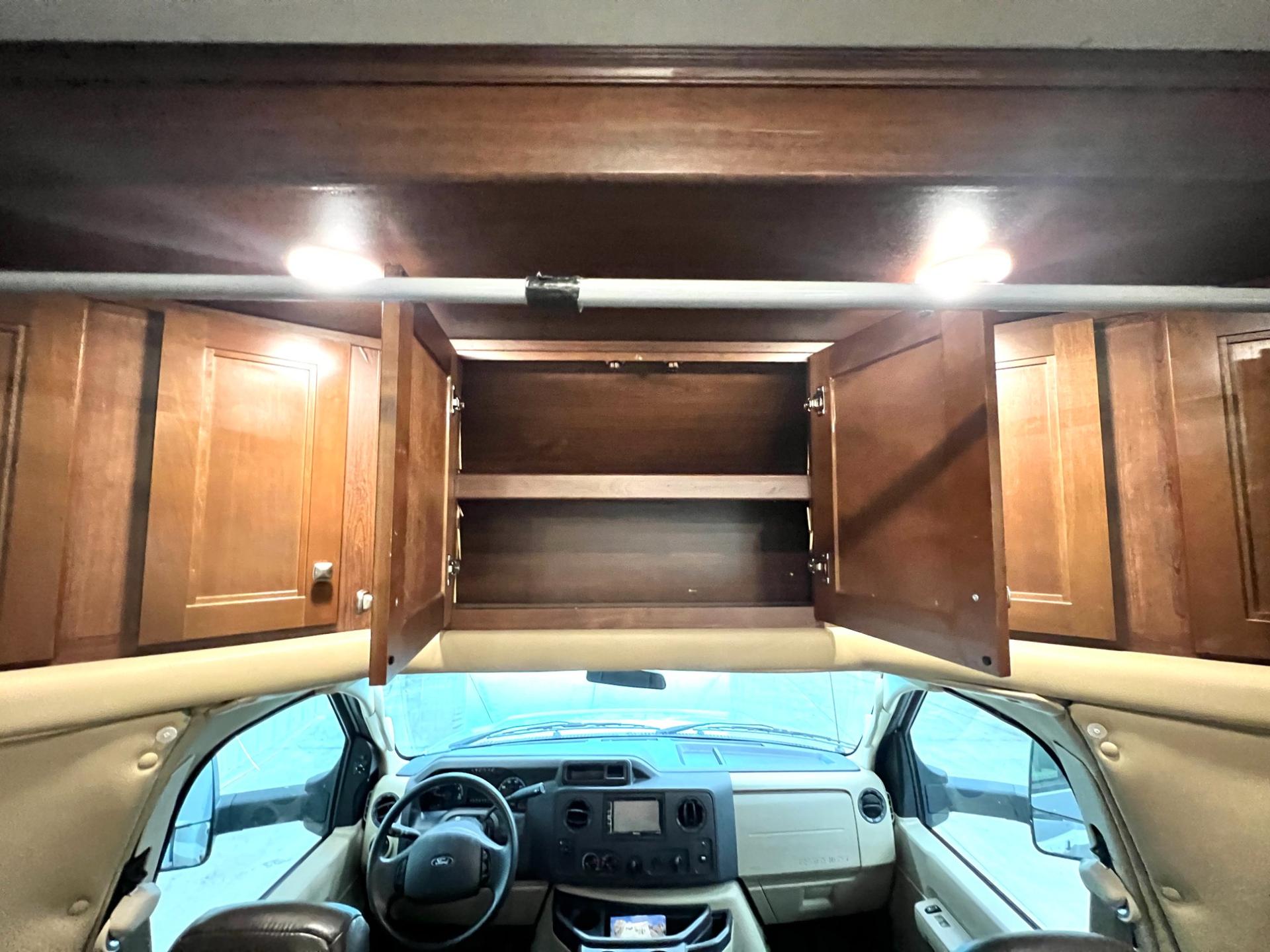 2019 Forest River 2019 Forest River Sunseeker - thumbnail 13