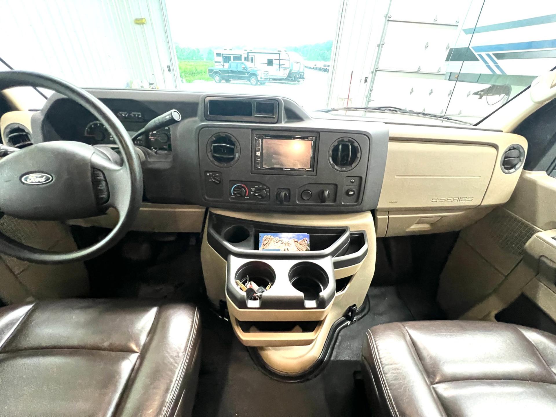 2019 Forest River 2019 Forest River Sunseeker - thumbnail 15
