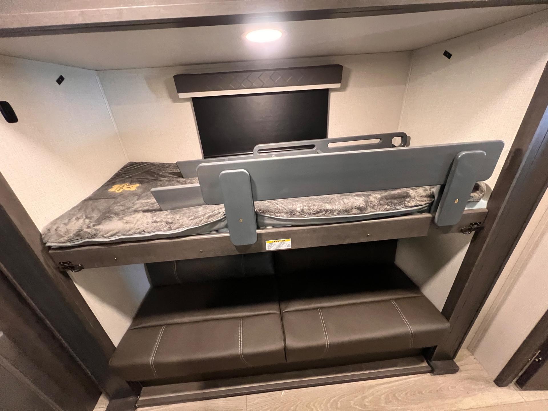2025 Keystone 2025 Keystone Cougar Half-Ton - thumbnail 59