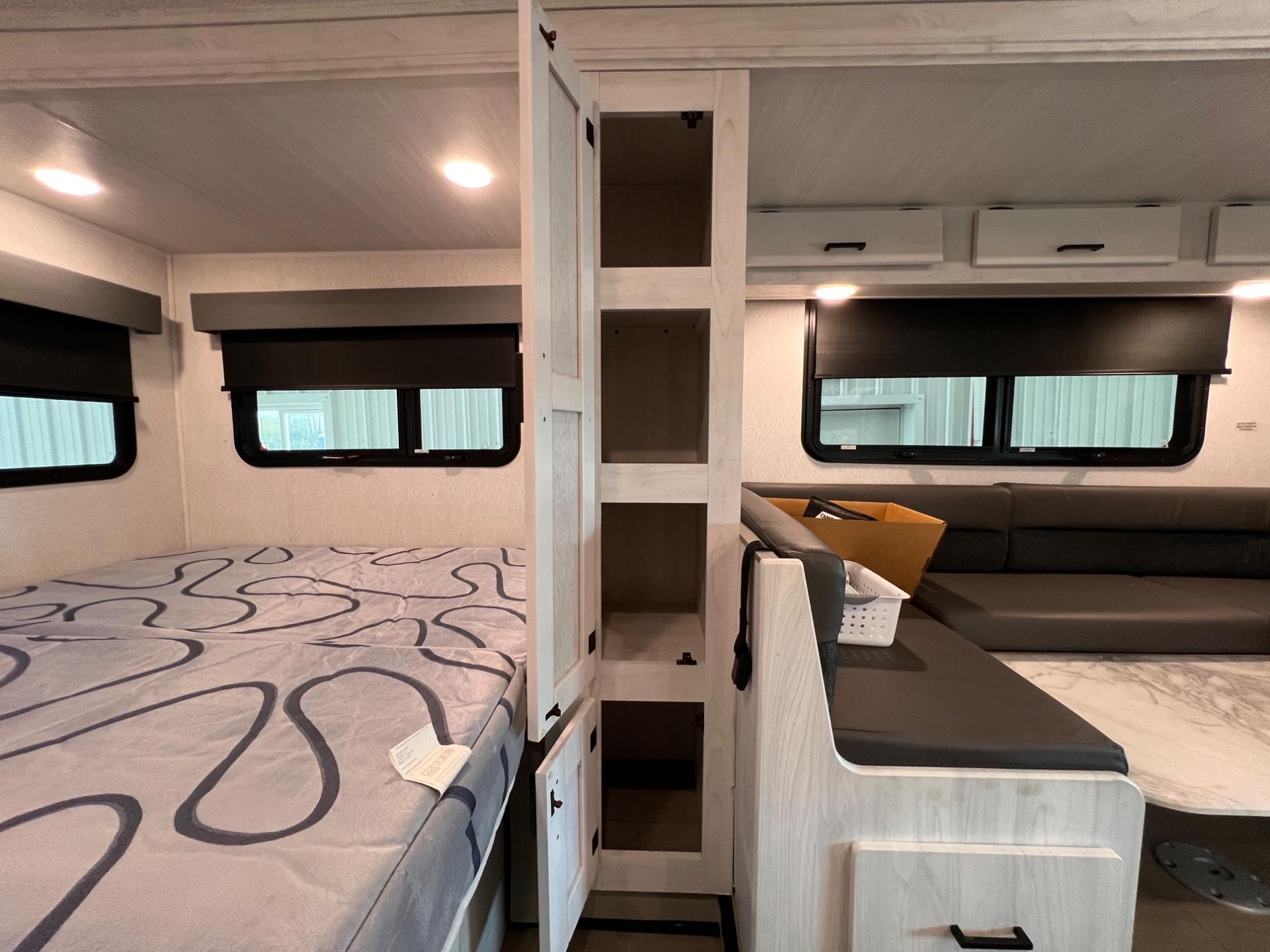 2023 Forest River 2023 Forest River EAST TO WEST ENTRADA - thumbnail 30