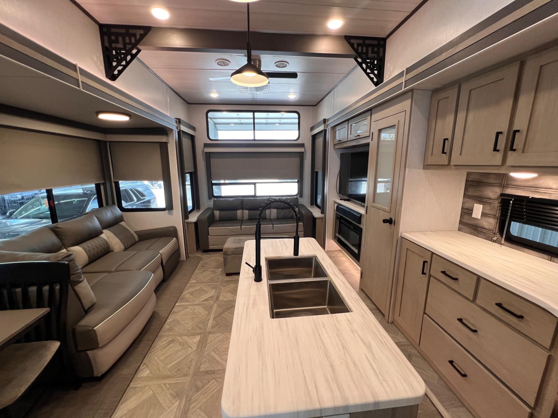 2023 Forest River 2023 Forest River Salem Grand Villa - thumbnail 13