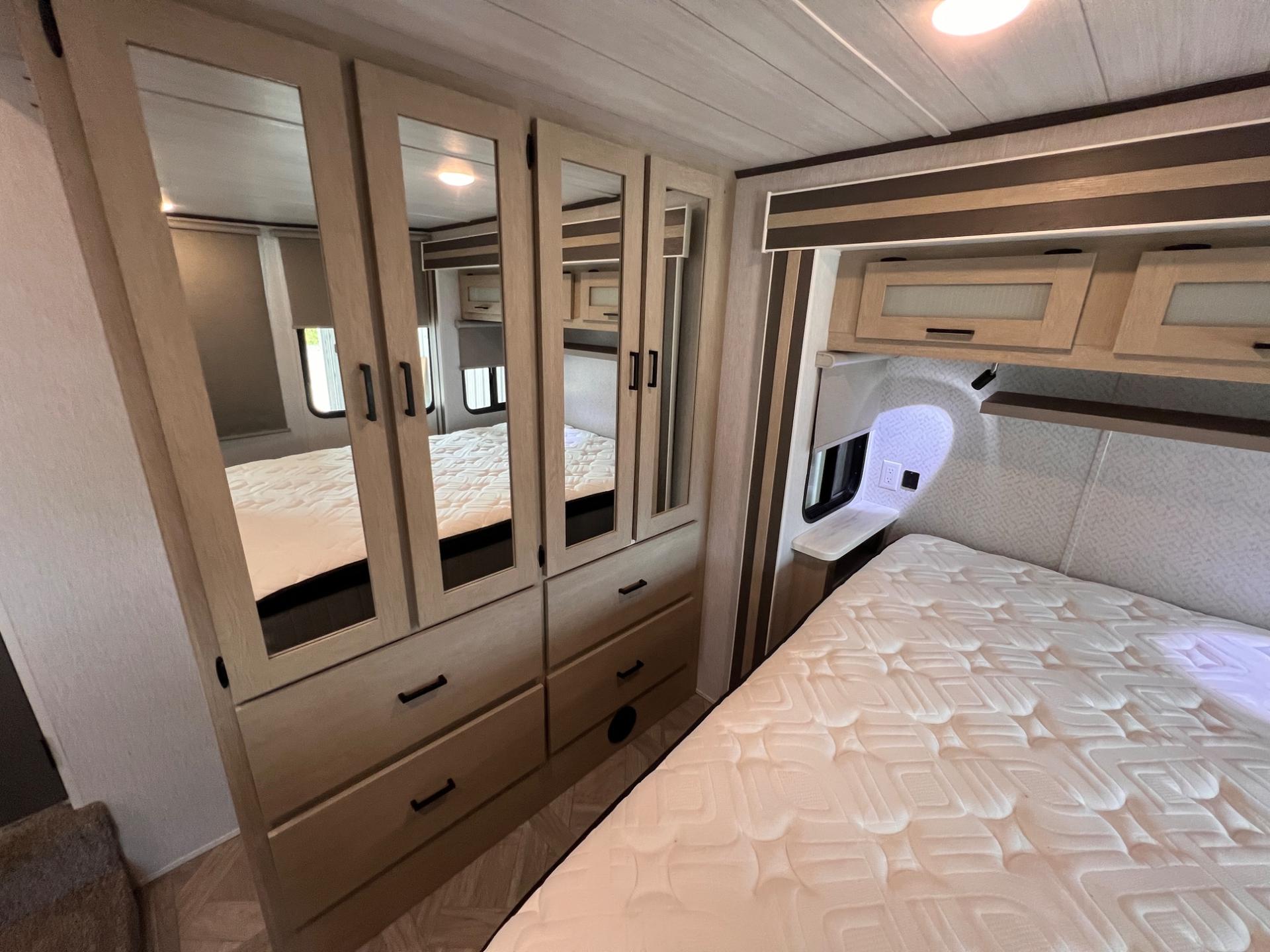 2023 Forest River 2023 Forest River Salem Grand Villa - thumbnail 48