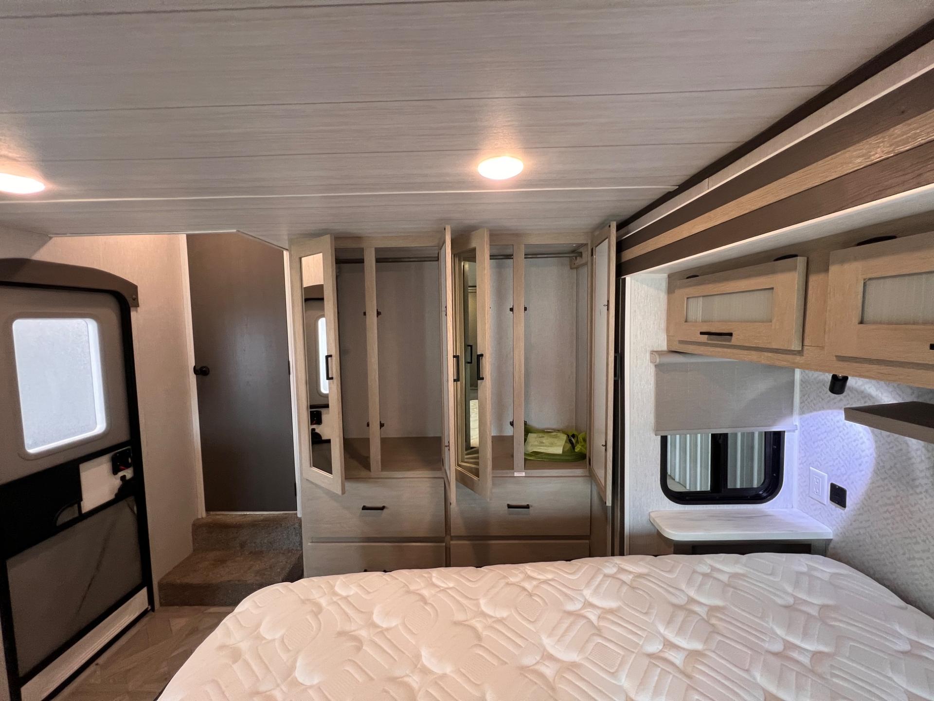 2023 Forest River 2023 Forest River Salem Grand Villa - thumbnail 49
