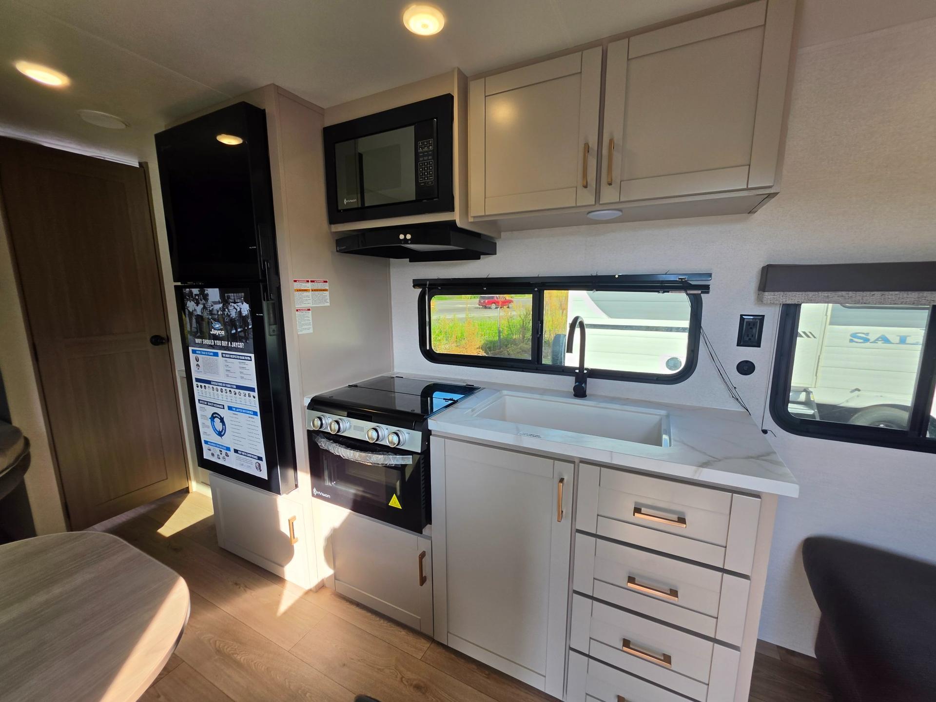 2027 Jayco 2027 Jayco Jay Flight - thumbnail 14