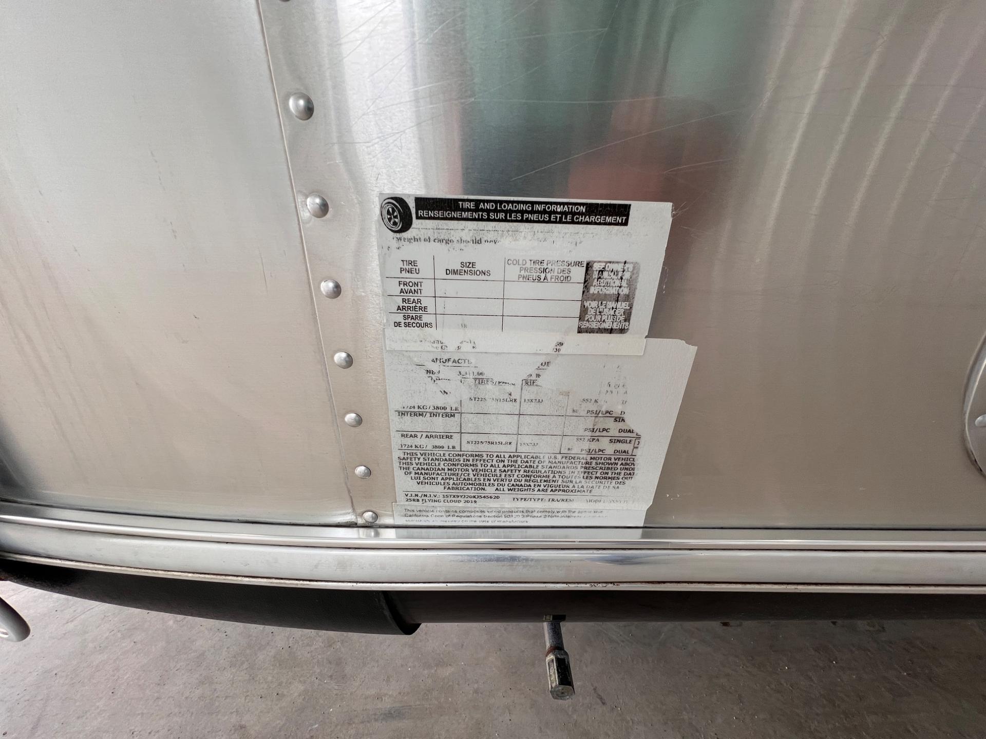 2019 Airstream 2019 Airstream Flying Cloud - thumbnail 38