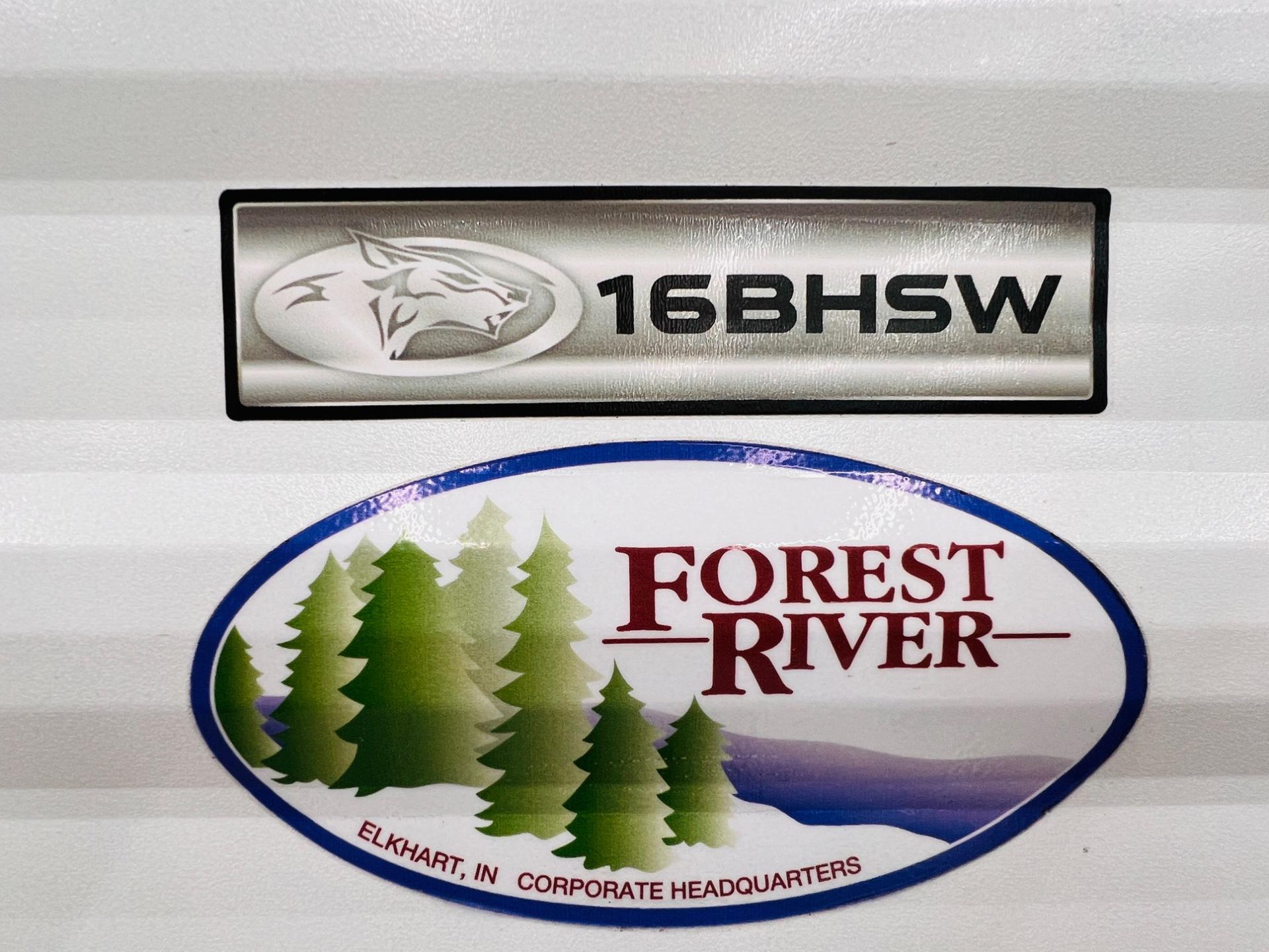 2025 Forest River 2025 Forest River Cherokee Wolf Pup - thumbnail 3