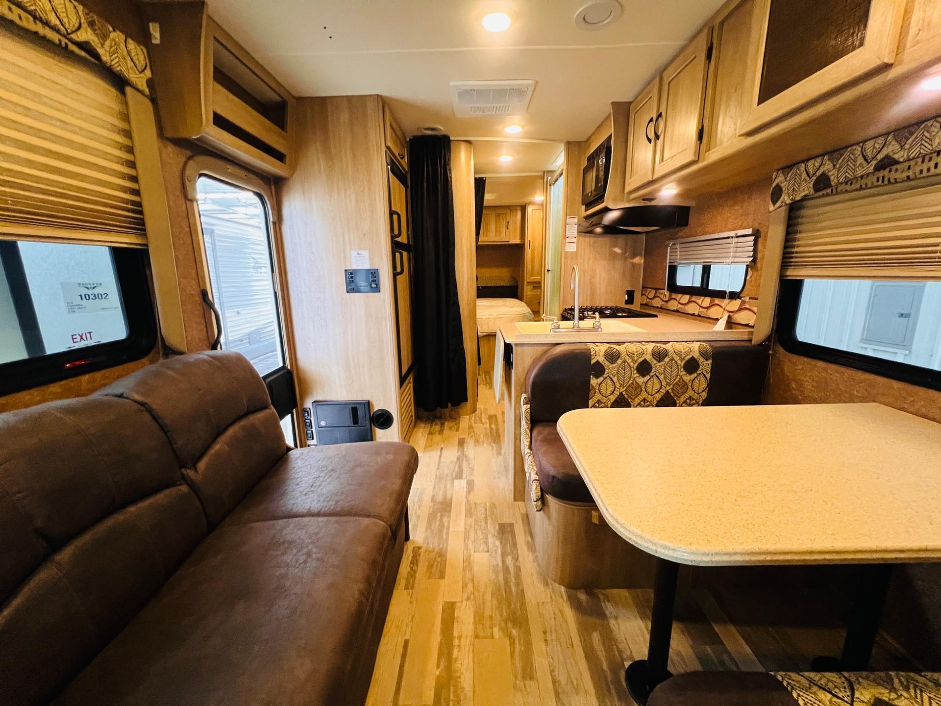 2016 Coachmen 2016 Coachmen Freelander - thumbnail 24