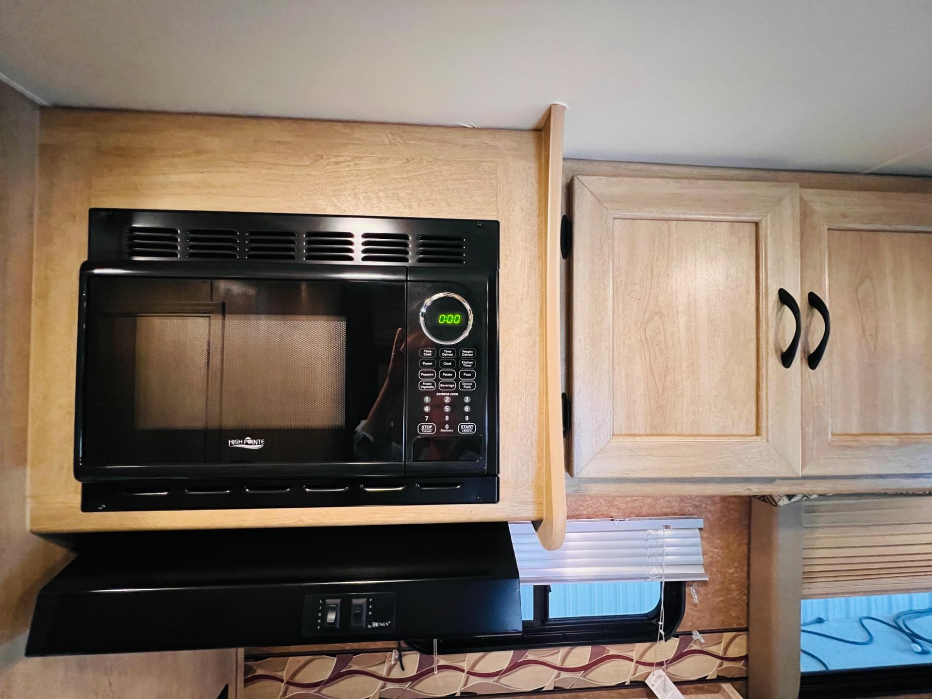 2016 Coachmen 2016 Coachmen Freelander - thumbnail 36