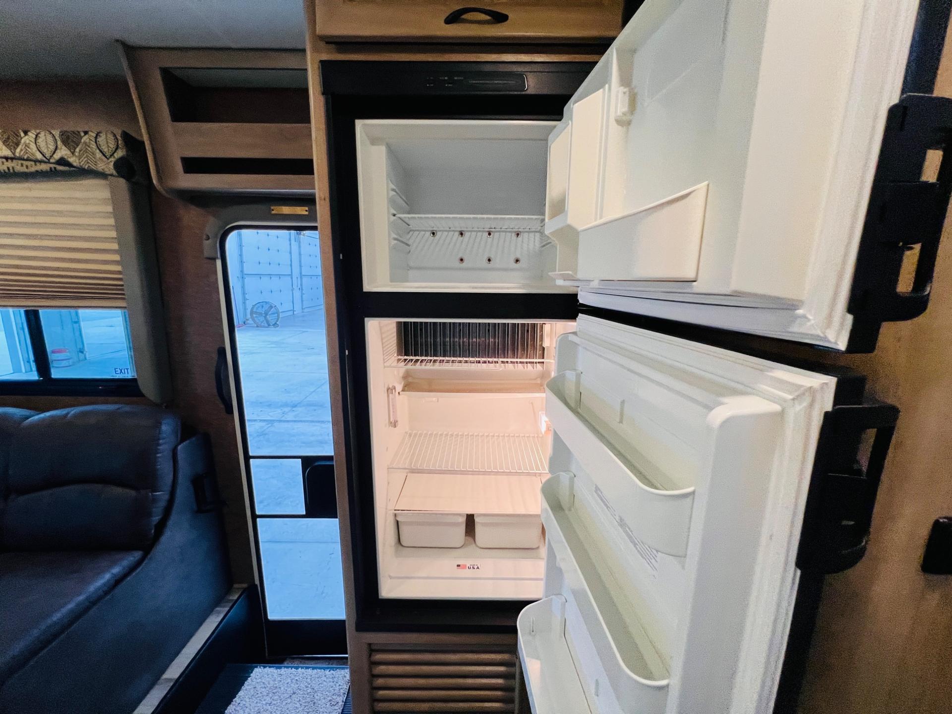 2016 Coachmen 2016 Coachmen Freelander - thumbnail 38