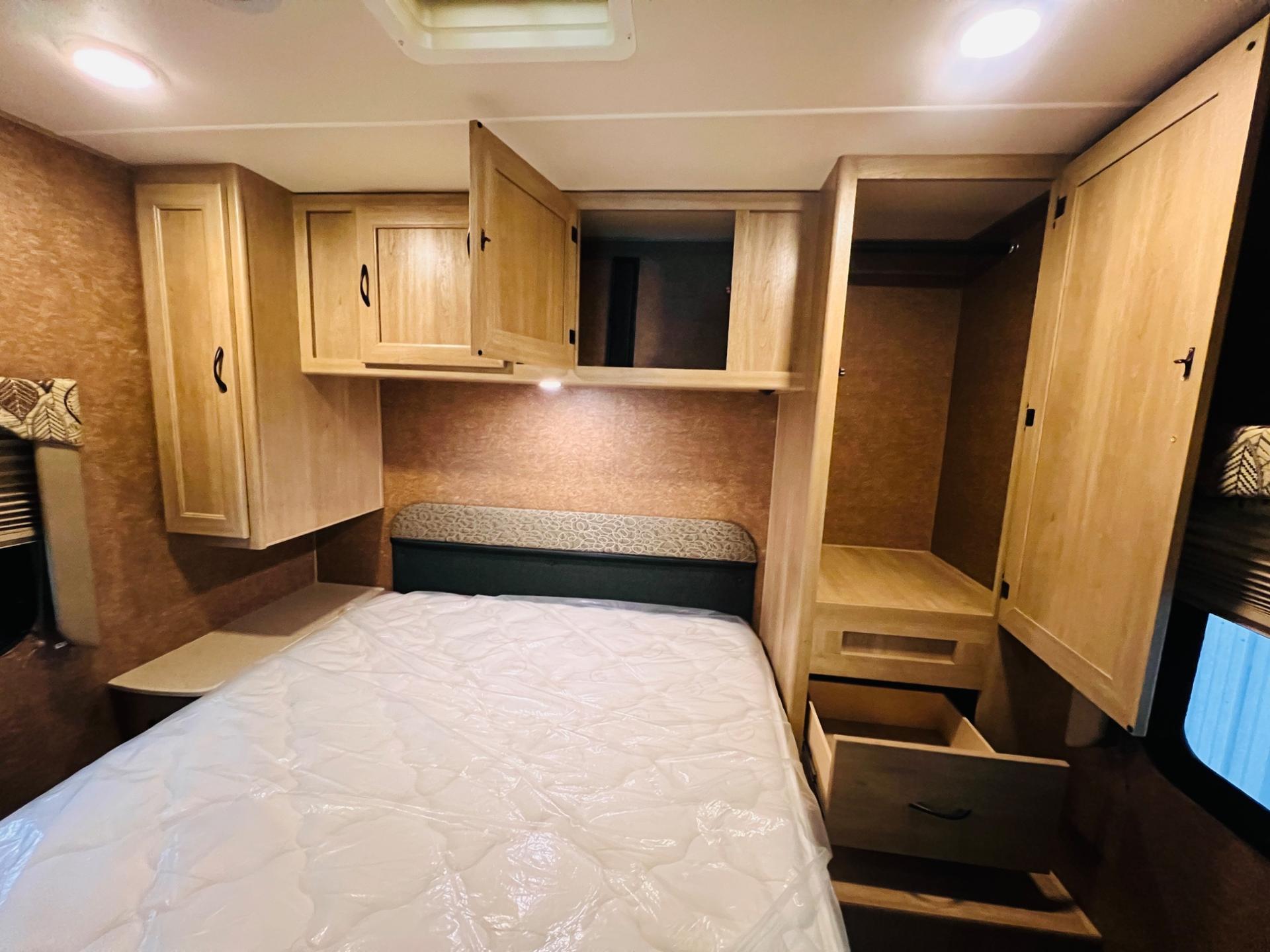 2016 Coachmen 2016 Coachmen Freelander - thumbnail 49